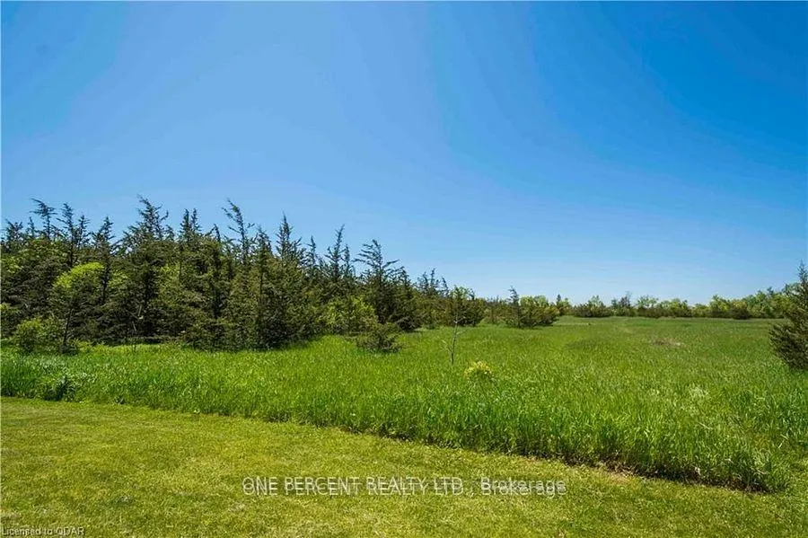 Photo 9 of Unit Upper Level, 43 Sherwood Crescent, Belleville, Belleville Ward — HOMEH