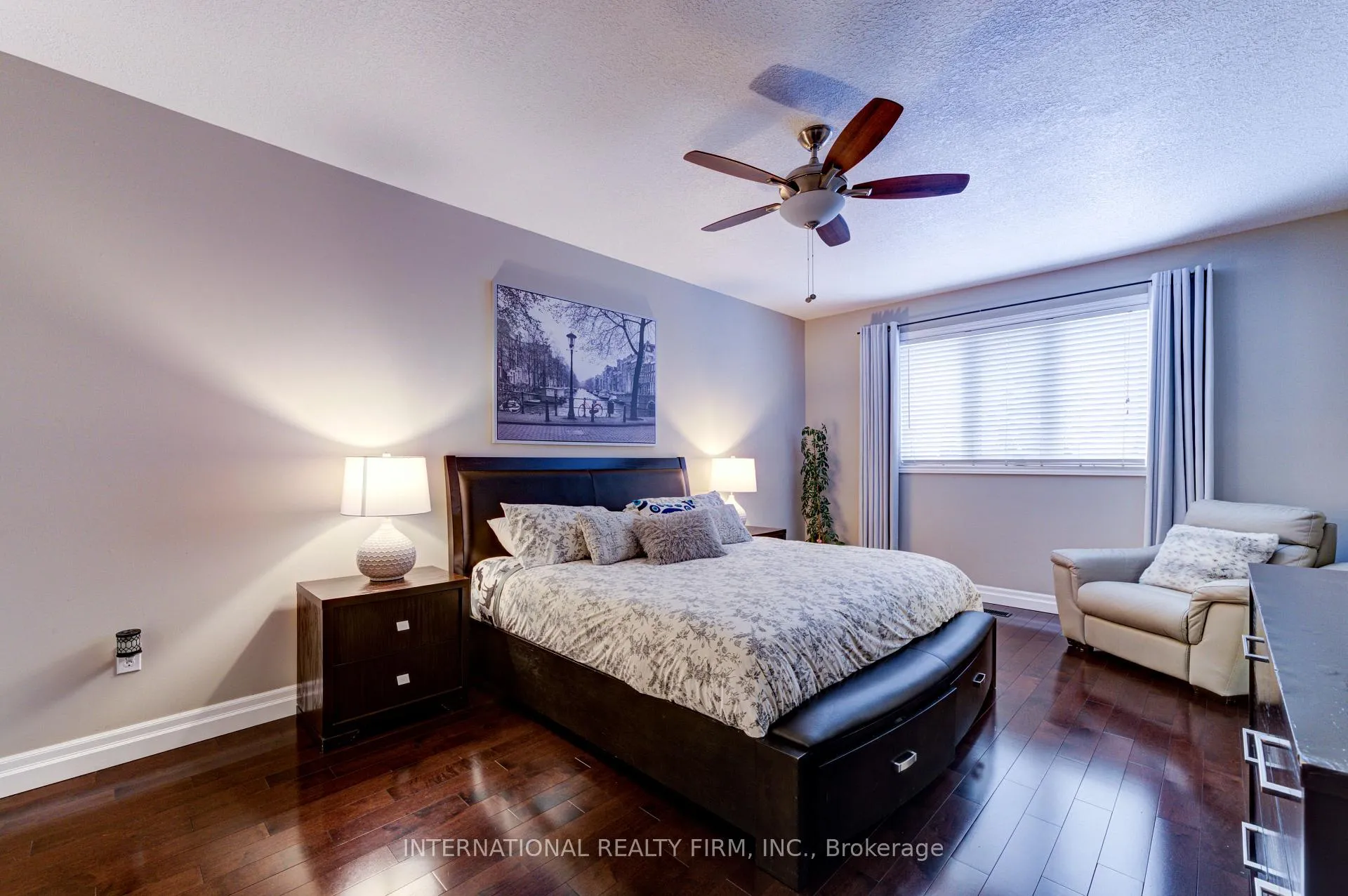 Photo 25 of 20 Prince William Way, Barrie, Innis-Shore — HOMEH