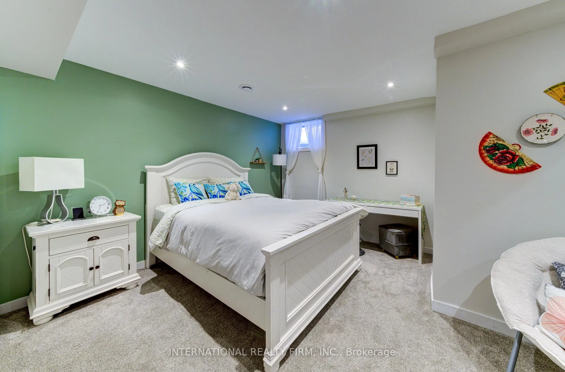 Photo 43 of 20 Prince William Way, Barrie, Innis-Shore — HOMEH