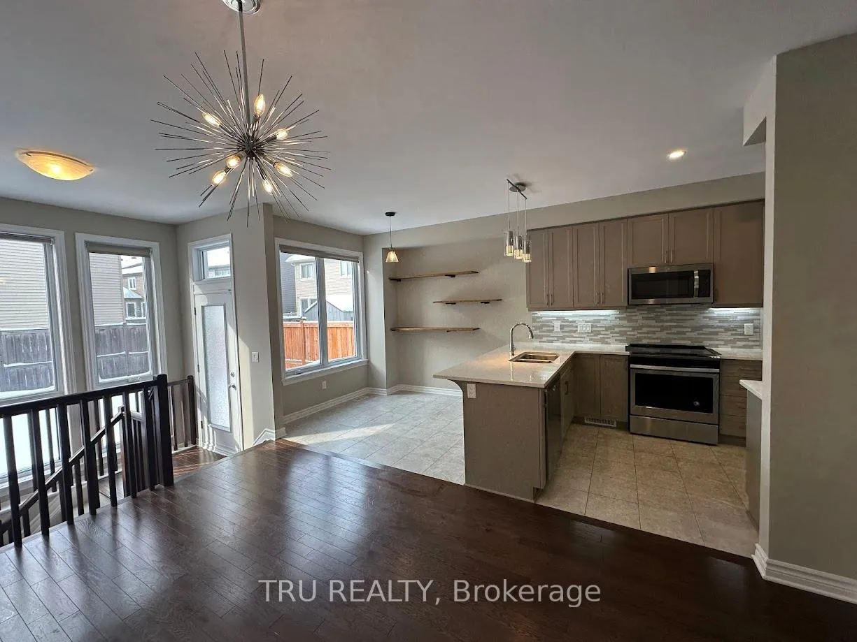 Photo 12 of 130 Eric Maloney Way, Ottawa, Blossom Park/Kemp Park/Findlay Creek — HOMEH