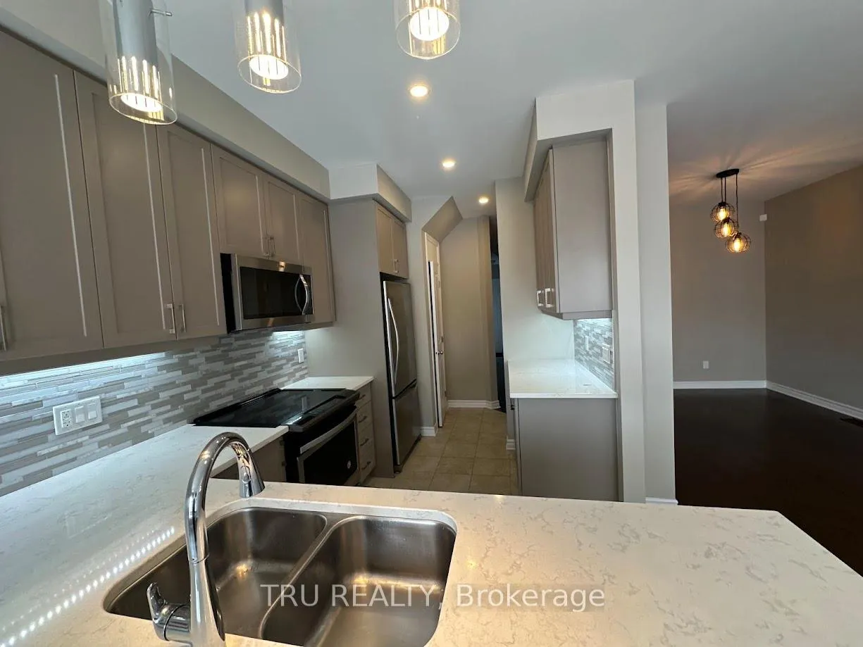 Photo 16 of 130 Eric Maloney Way, Ottawa, Blossom Park/Kemp Park/Findlay Creek — HOMEH