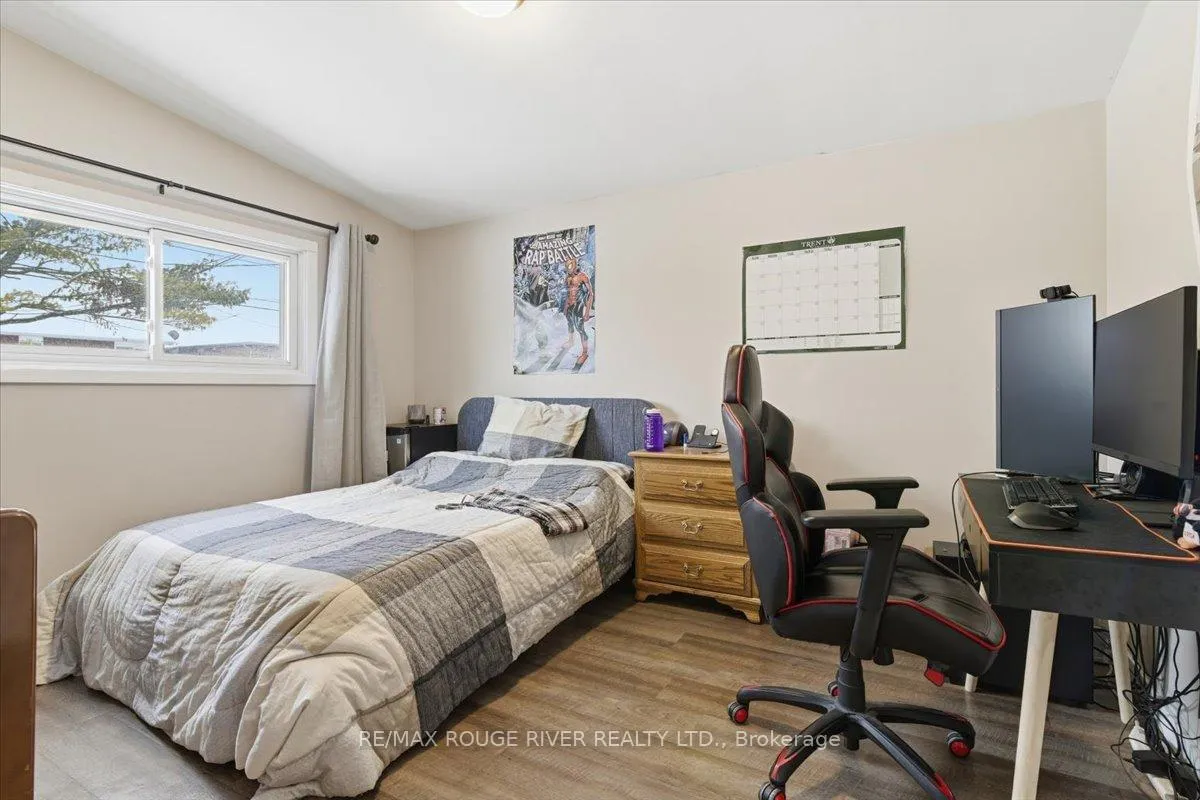 Photo 12 of 499 Raymond Street, Peterborough, Northcrest Ward 5 — HOMEH