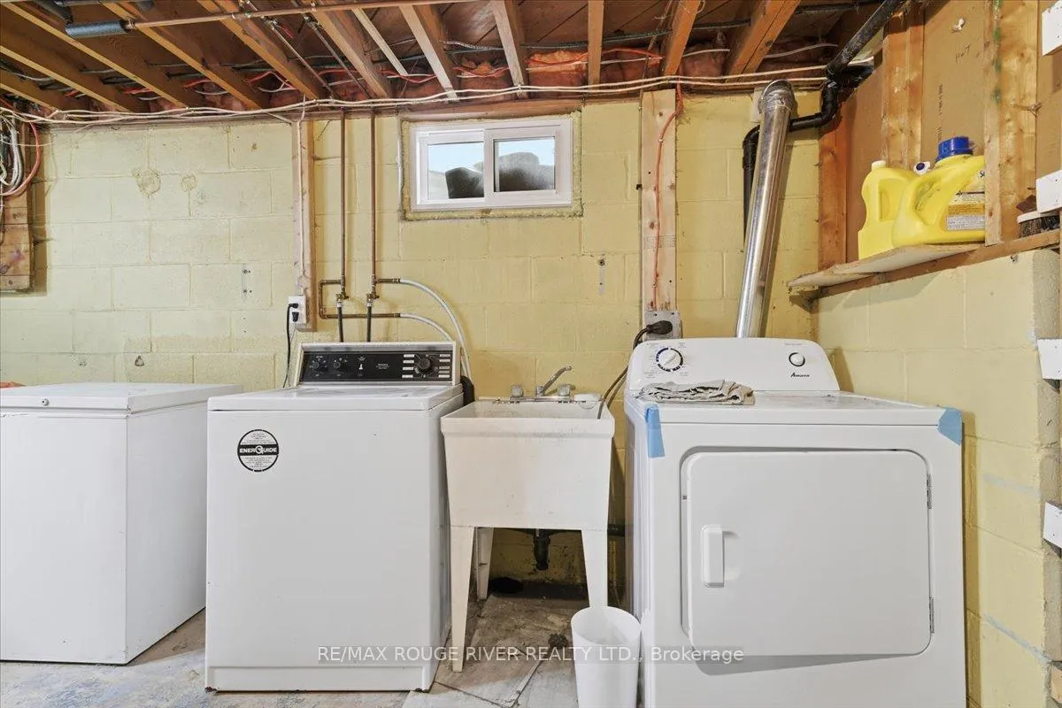 Photo 20 of 499 Raymond Street, Peterborough, Northcrest Ward 5 — HOMEH