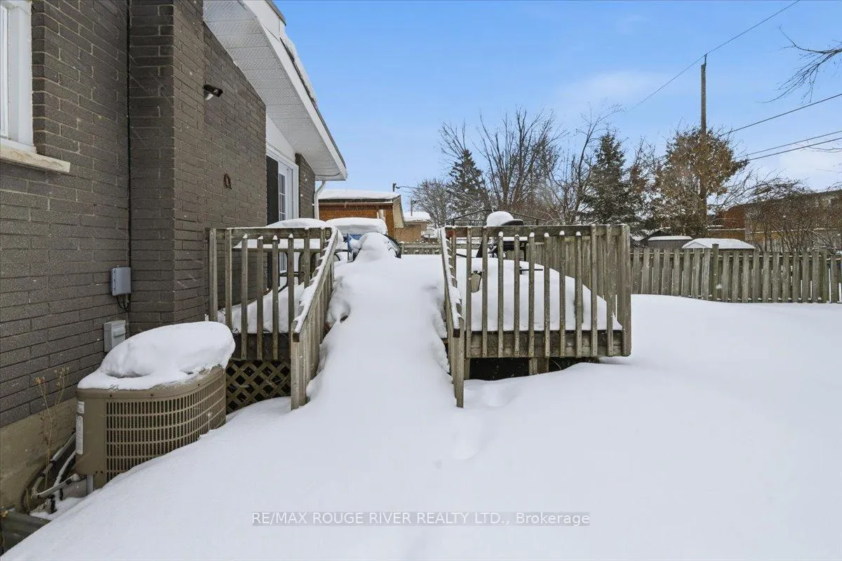 Photo 23 of 499 Raymond Street, Peterborough, Northcrest Ward 5 — HOMEH