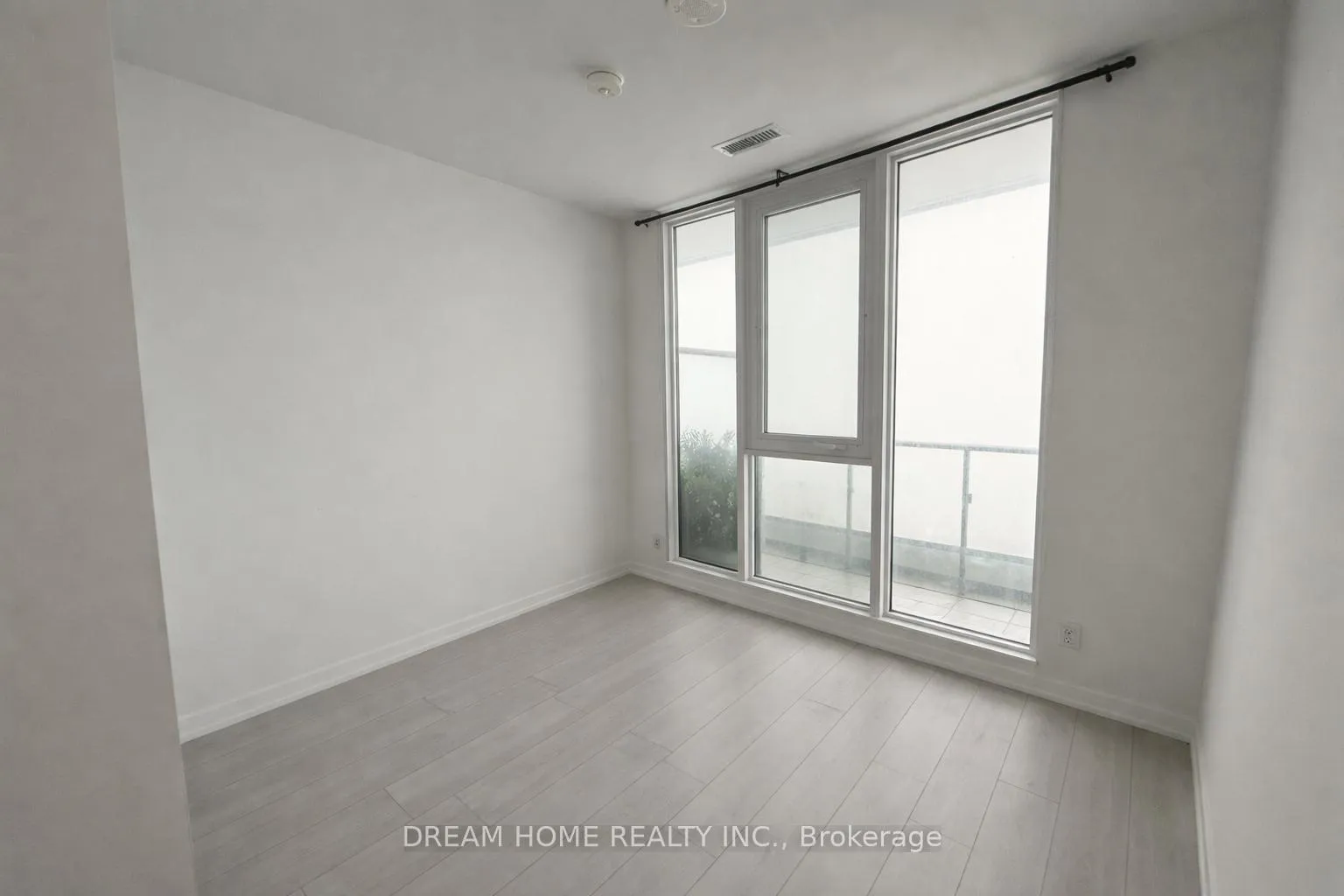 Photo 4 of Unit 2805, 898 Portage Parkway, Vaughan, Vaughan Corporate Centre — HOMEH