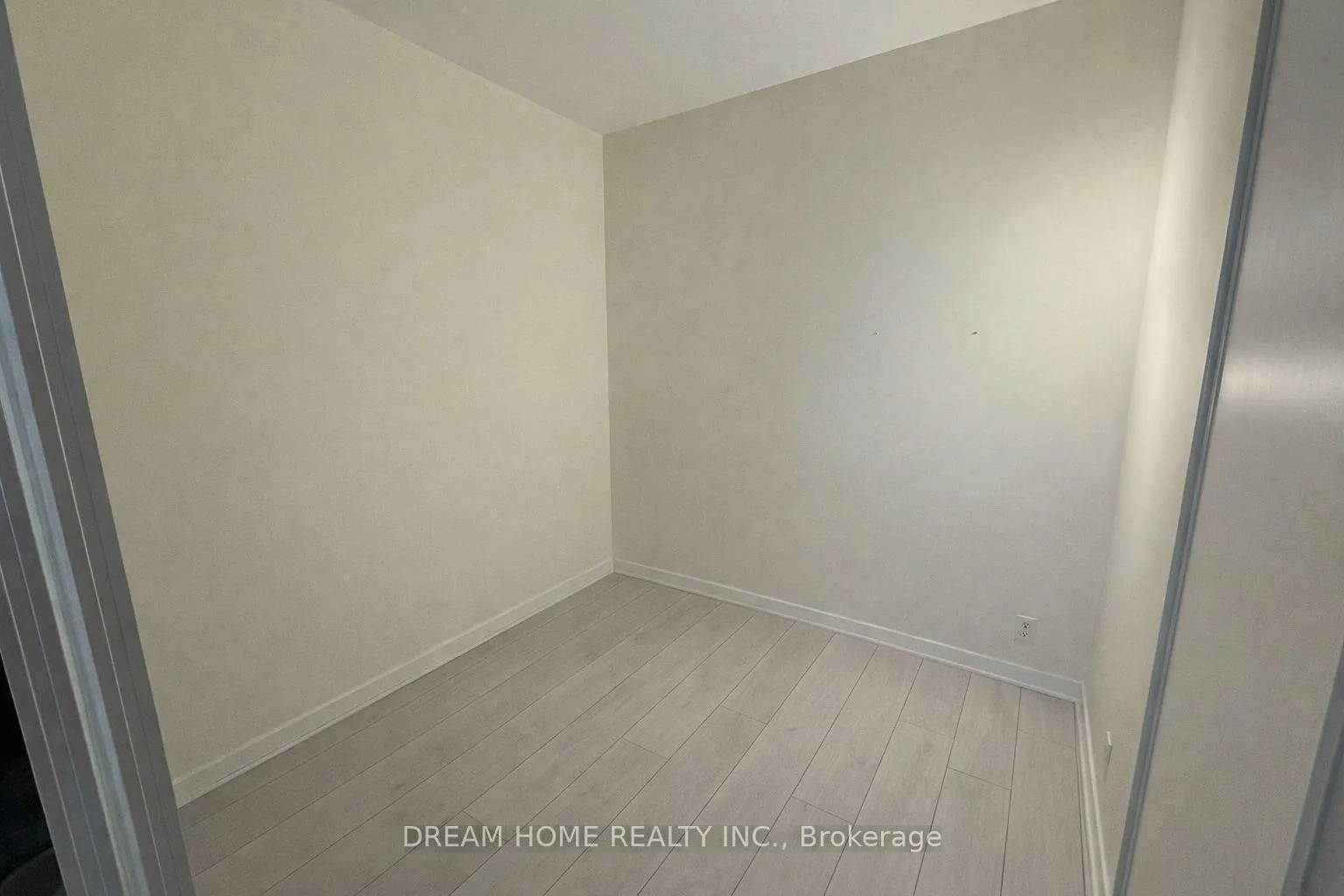 Photo 7 of Unit 2805, 898 Portage Parkway, Vaughan, Vaughan Corporate Centre — HOMEH