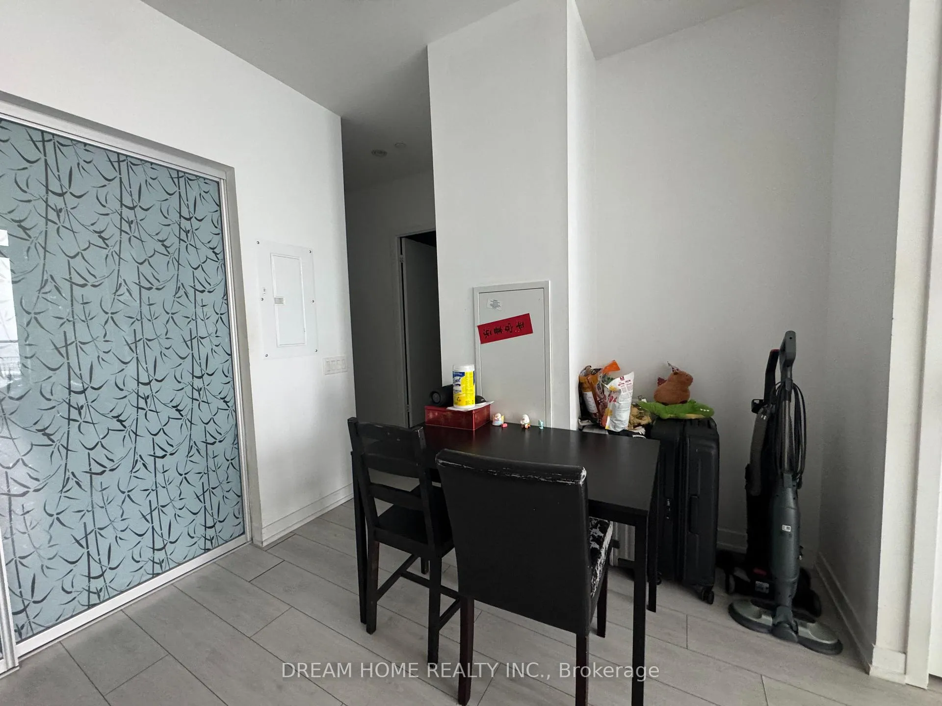 Photo 13 of Unit 2805, 898 Portage Parkway, Vaughan, Vaughan Corporate Centre — HOMEH