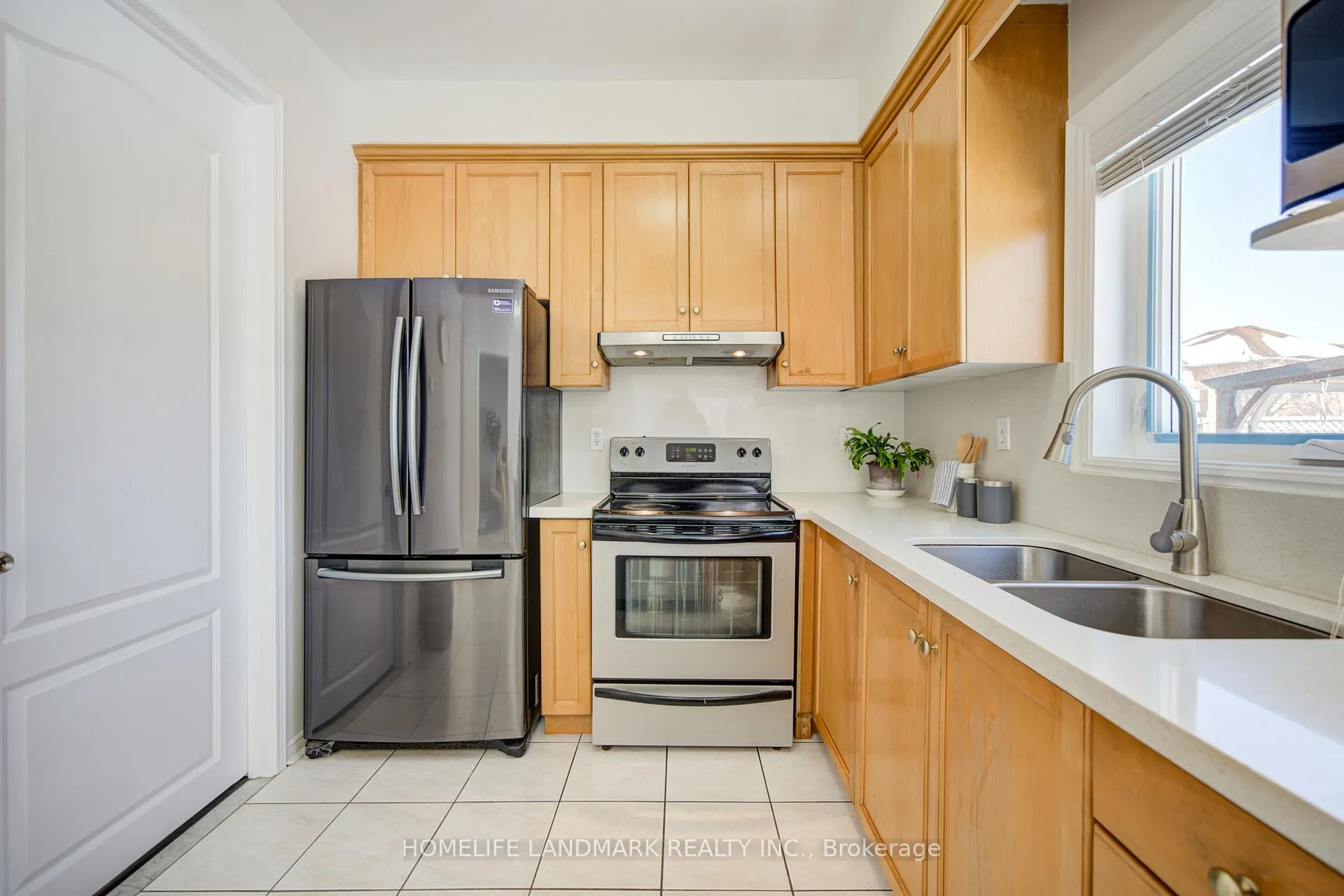 Photo 16 of 7 Walden Street, Markham, Middlefield — HOMEH