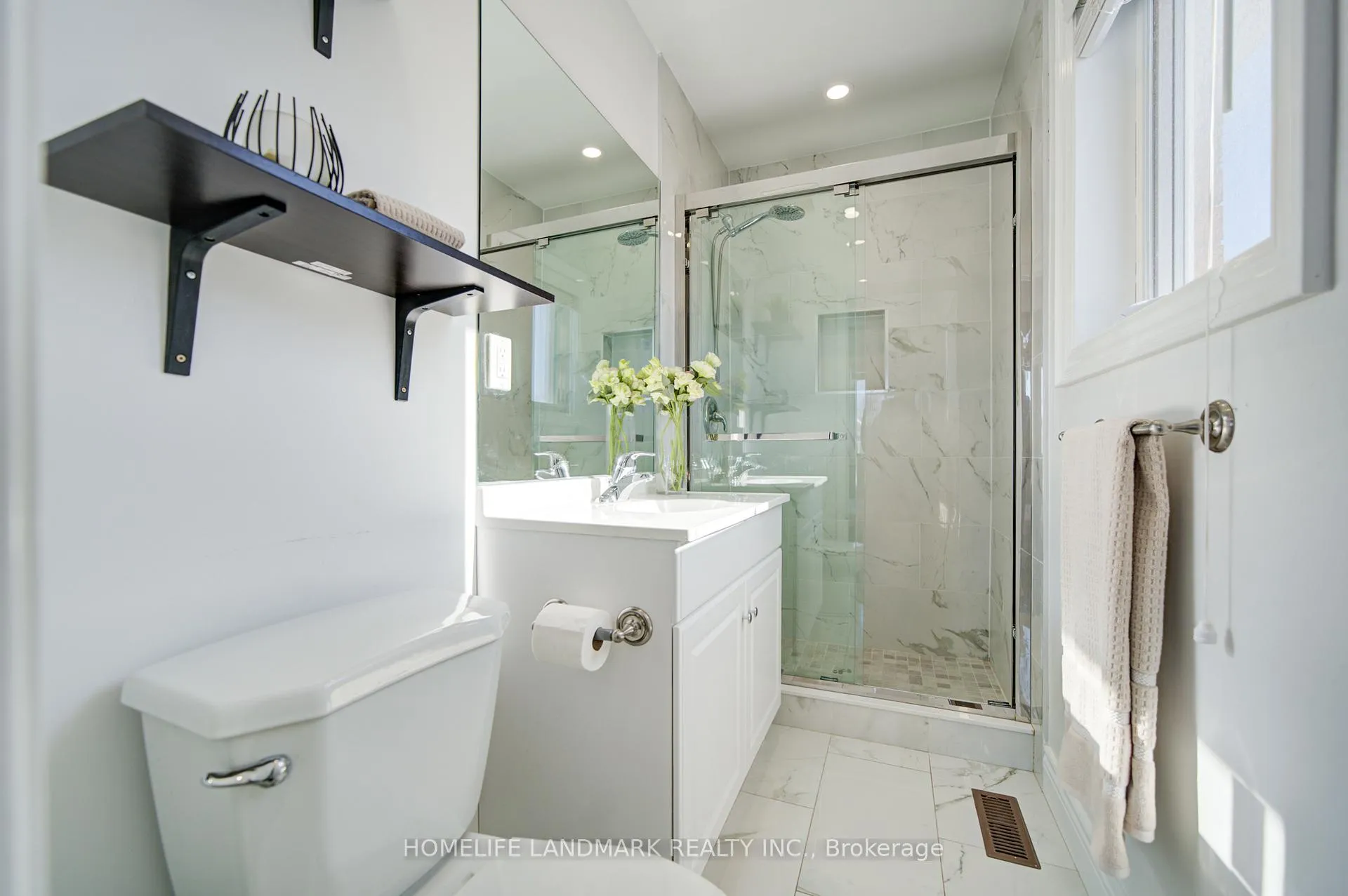 Photo 36 of 7 Walden Street, Markham, Middlefield — HOMEH