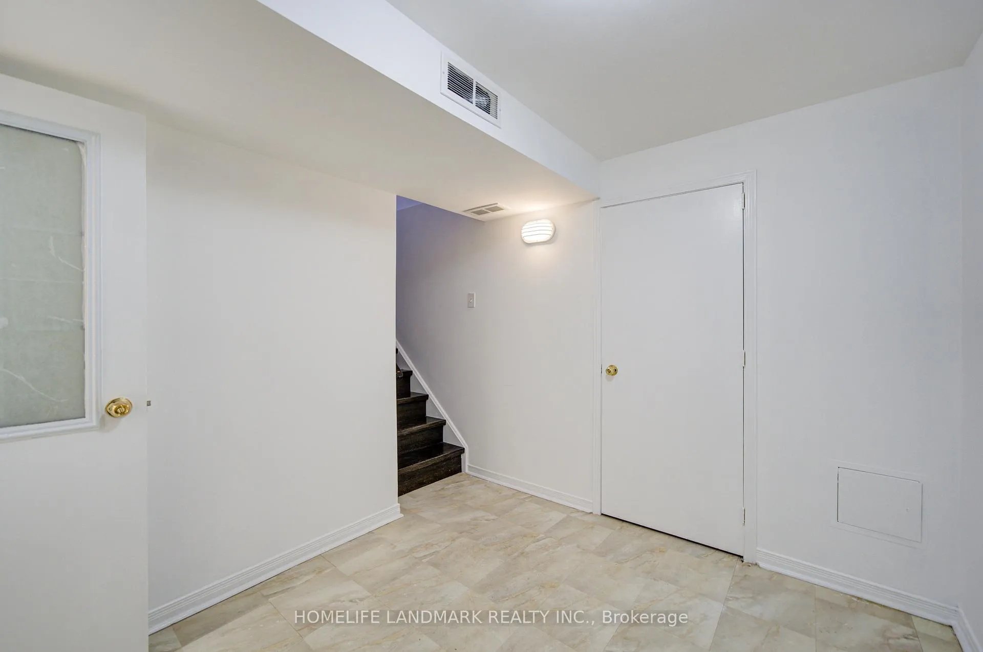 Photo 38 of 7 Walden Street, Markham, Middlefield — HOMEH