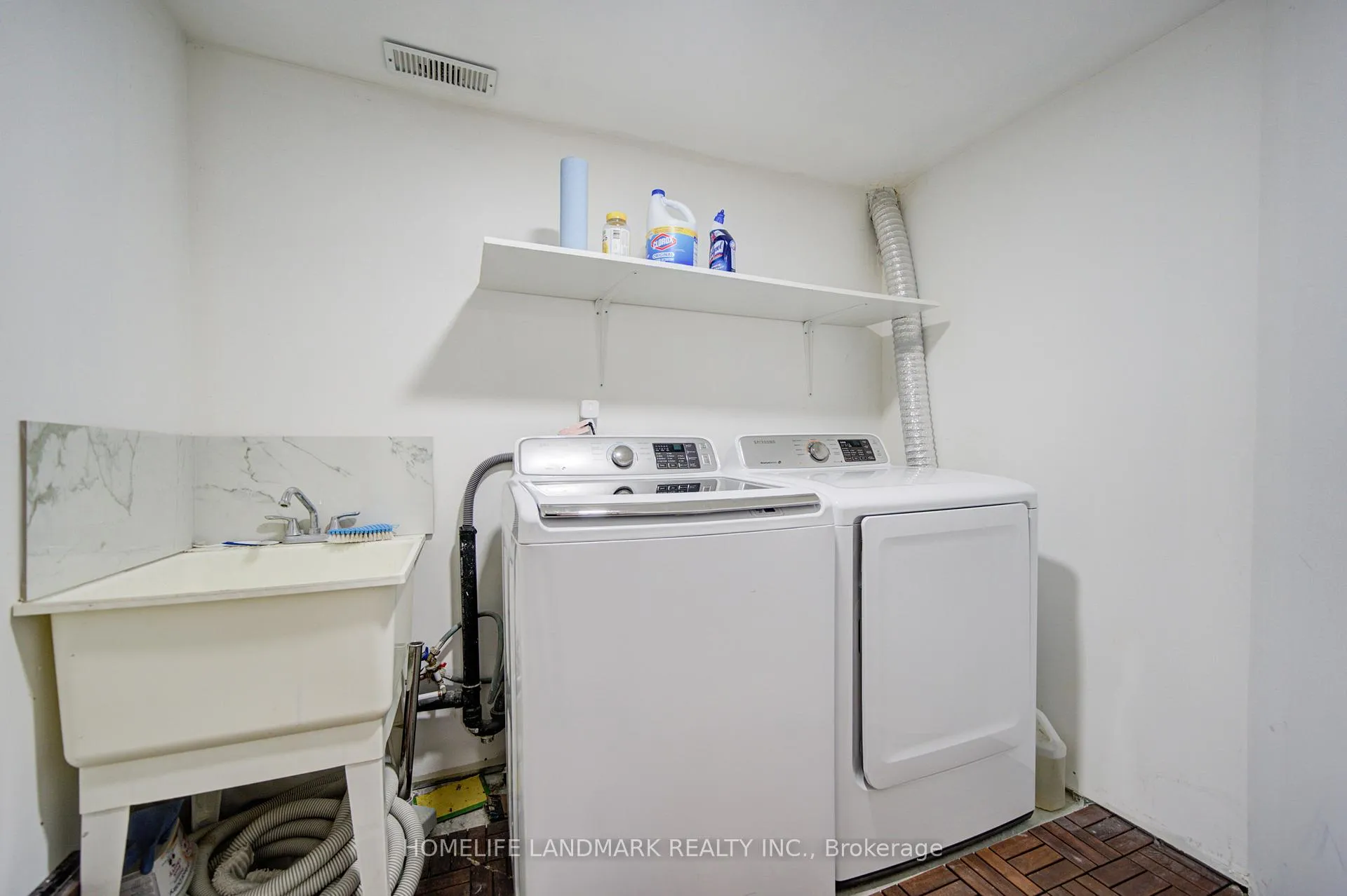 Photo 39 of 7 Walden Street, Markham, Middlefield — HOMEH