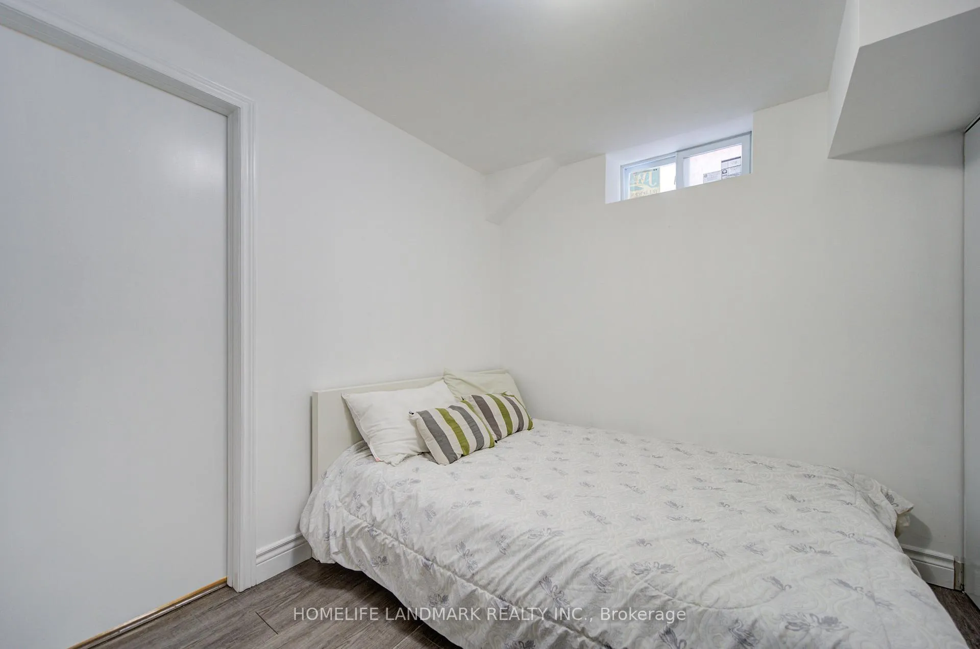 Photo 43 of 7 Walden Street, Markham, Middlefield — HOMEH