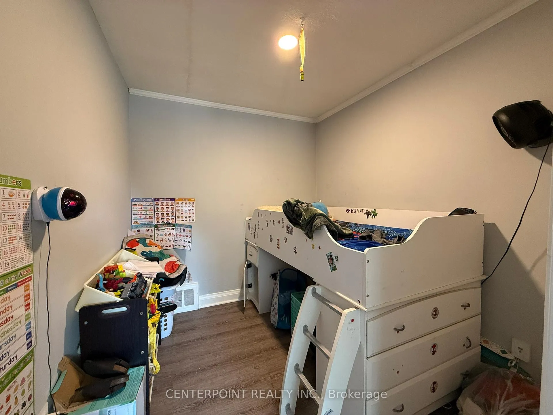 Photo 9 of 307 Linsmore Crescent, Toronto, East York — HOMEH