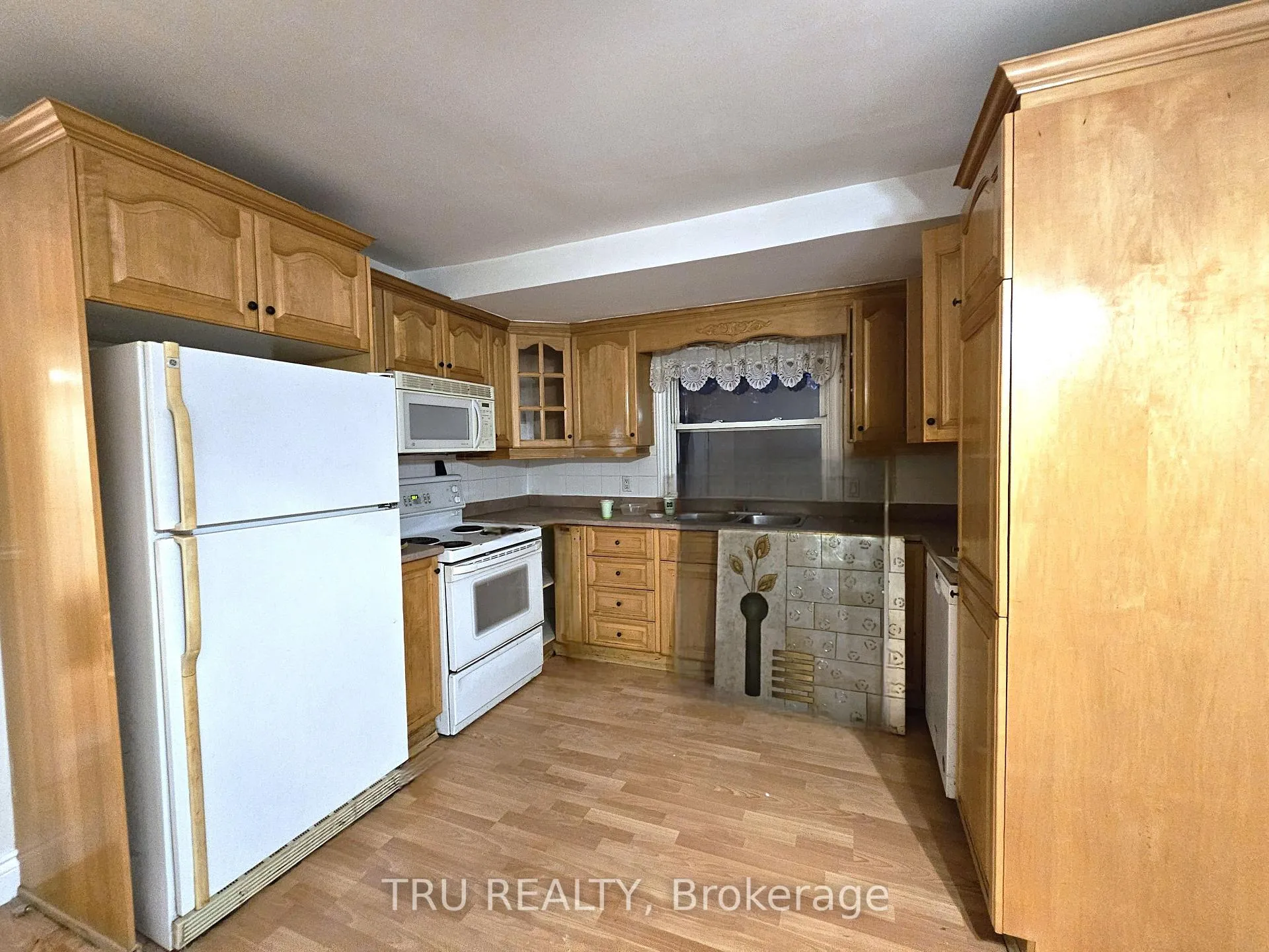 Photo 4 of Unit 1, 205 Lavergne Street, Ottawa, Vanier — HOMEH