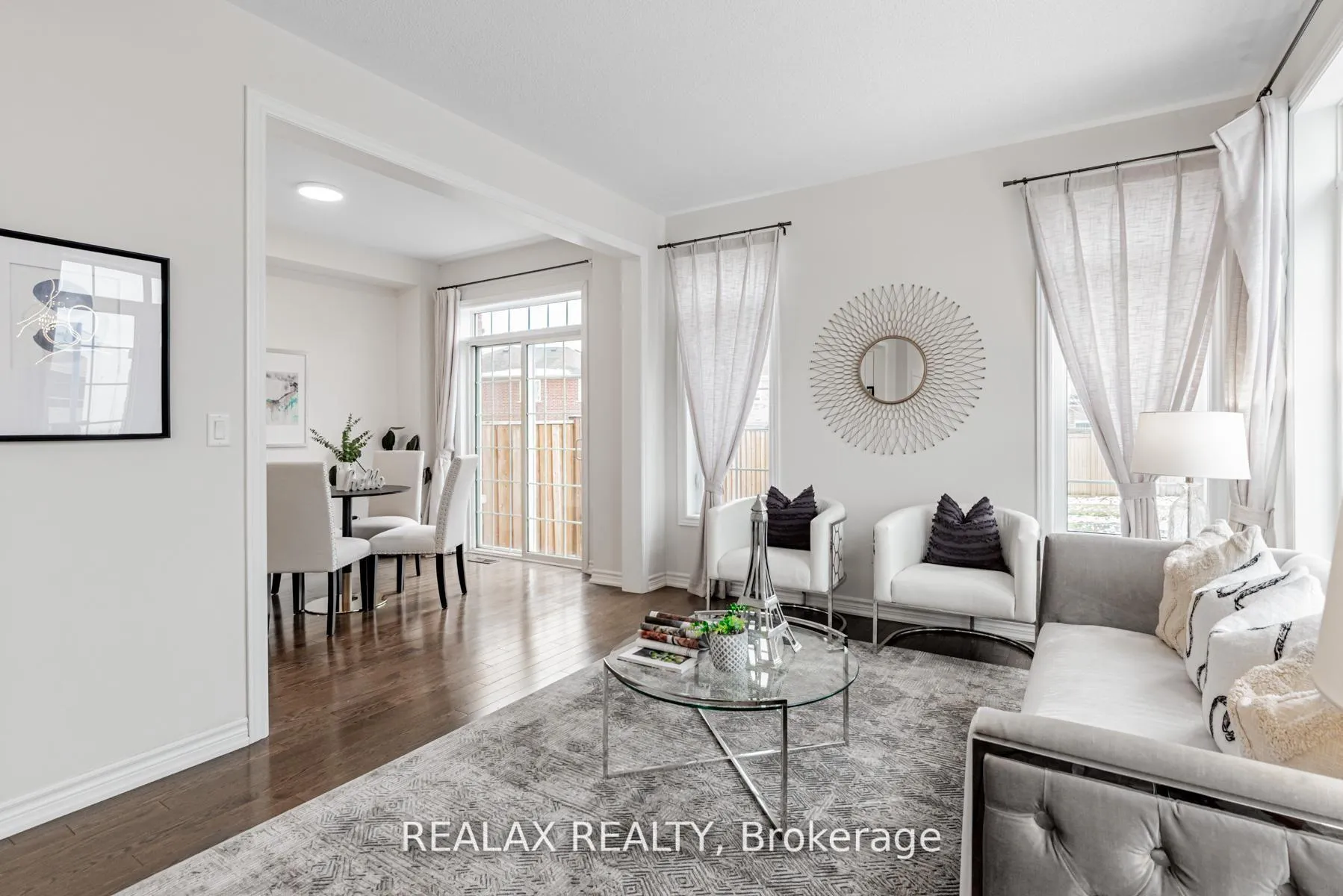 Photo 10 of 143 Livante Court, Markham, Victoria Square — HOMEH
