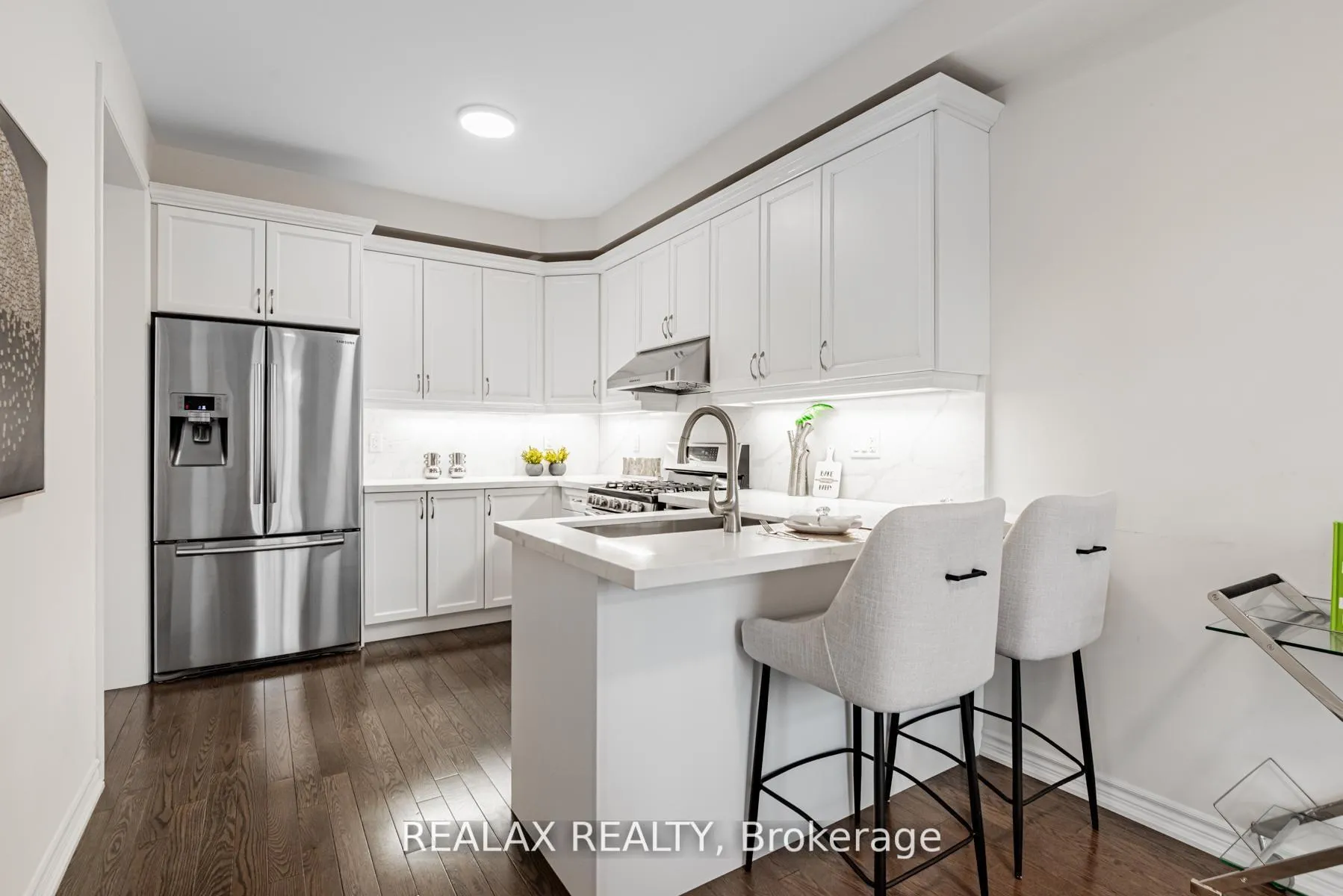 Photo 12 of 143 Livante Court, Markham, Victoria Square — HOMEH