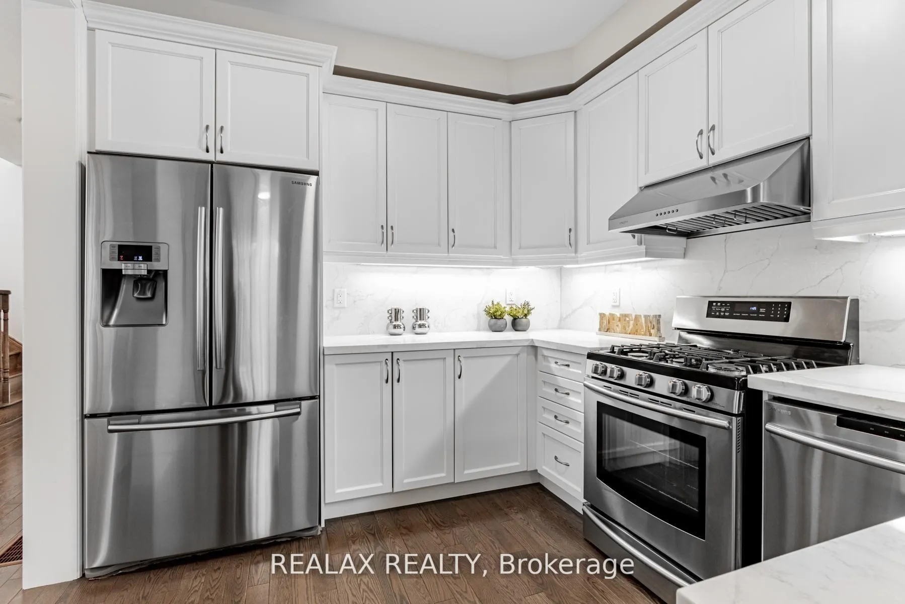Photo 13 of 143 Livante Court, Markham, Victoria Square — HOMEH