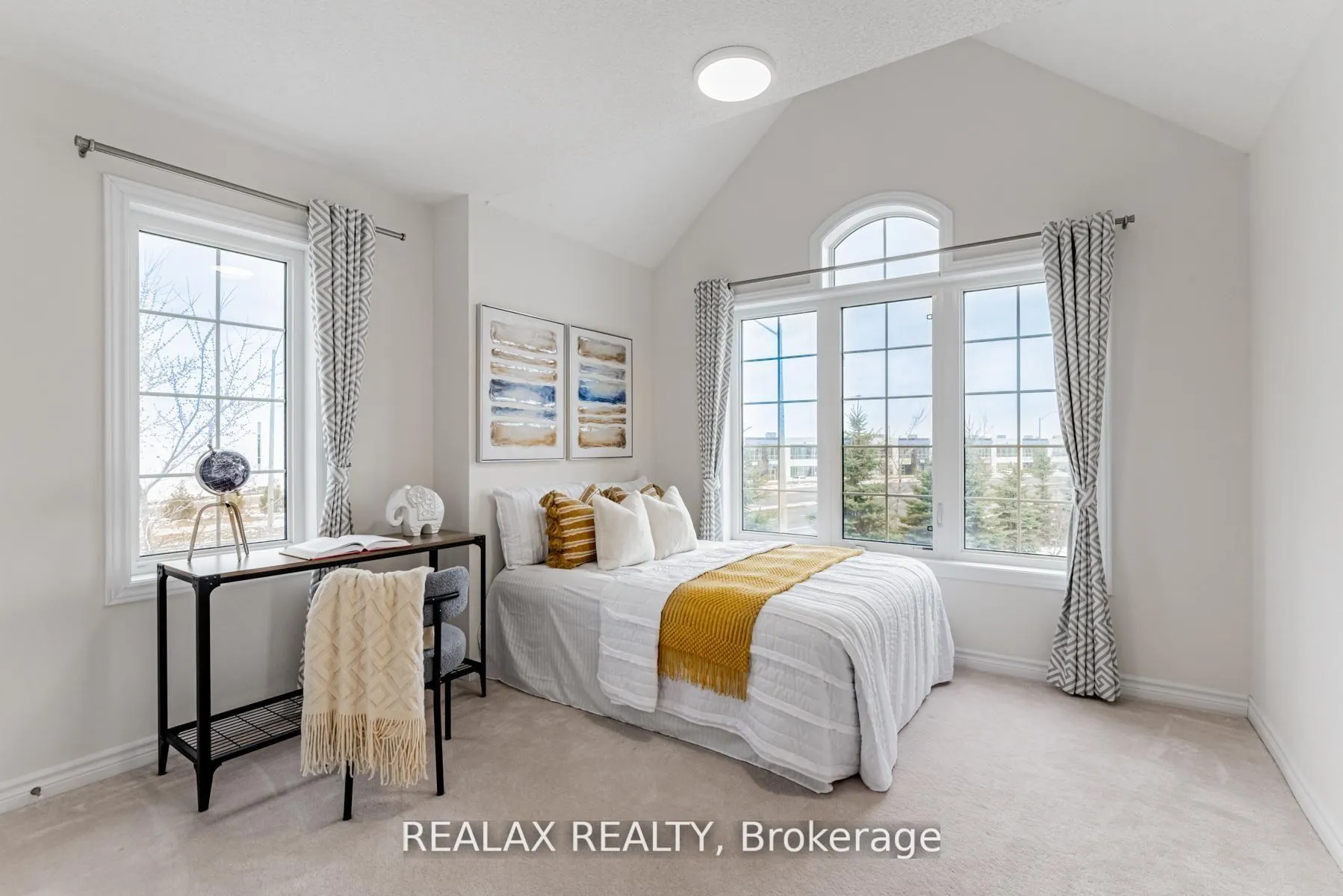 Photo 17 of 143 Livante Court, Markham, Victoria Square — HOMEH