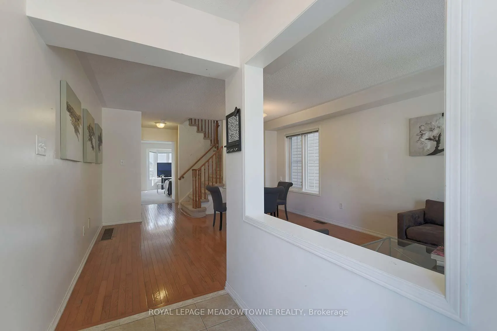 Photo 7 of 28 Norland Circle, Oshawa, Windfields — HOMEH