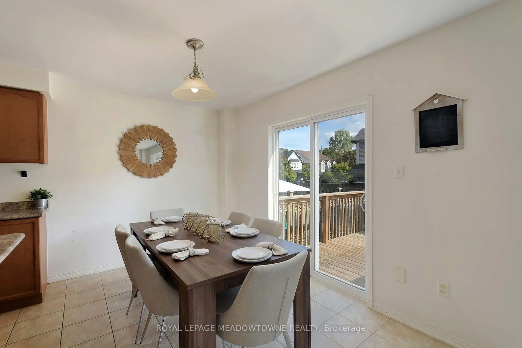 Photo 15 of 28 Norland Circle, Oshawa, Windfields — HOMEH