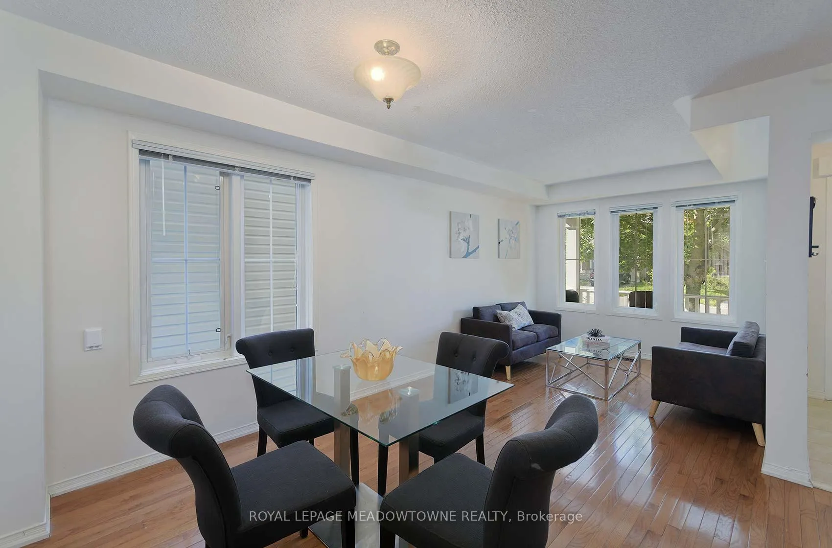 Photo 18 of 28 Norland Circle, Oshawa, Windfields — HOMEH