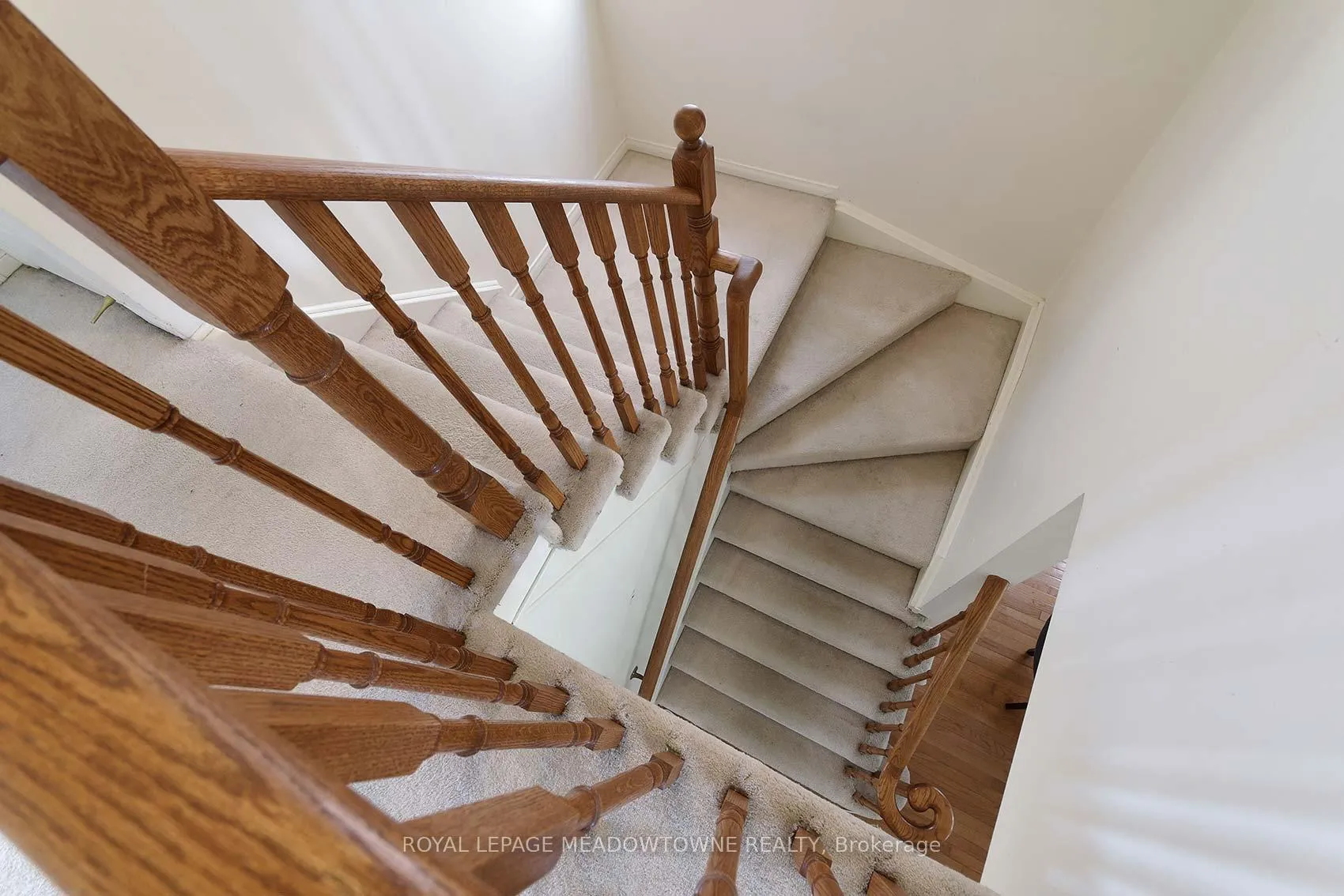 Photo 21 of 28 Norland Circle, Oshawa, Windfields — HOMEH