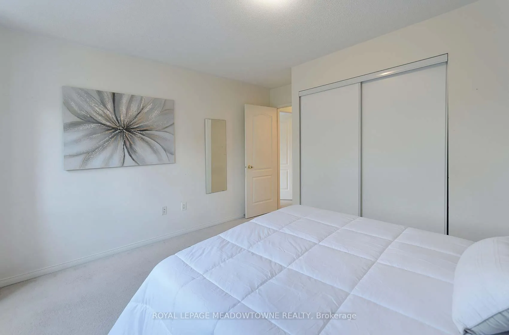 Photo 30 of 28 Norland Circle, Oshawa, Windfields — HOMEH
