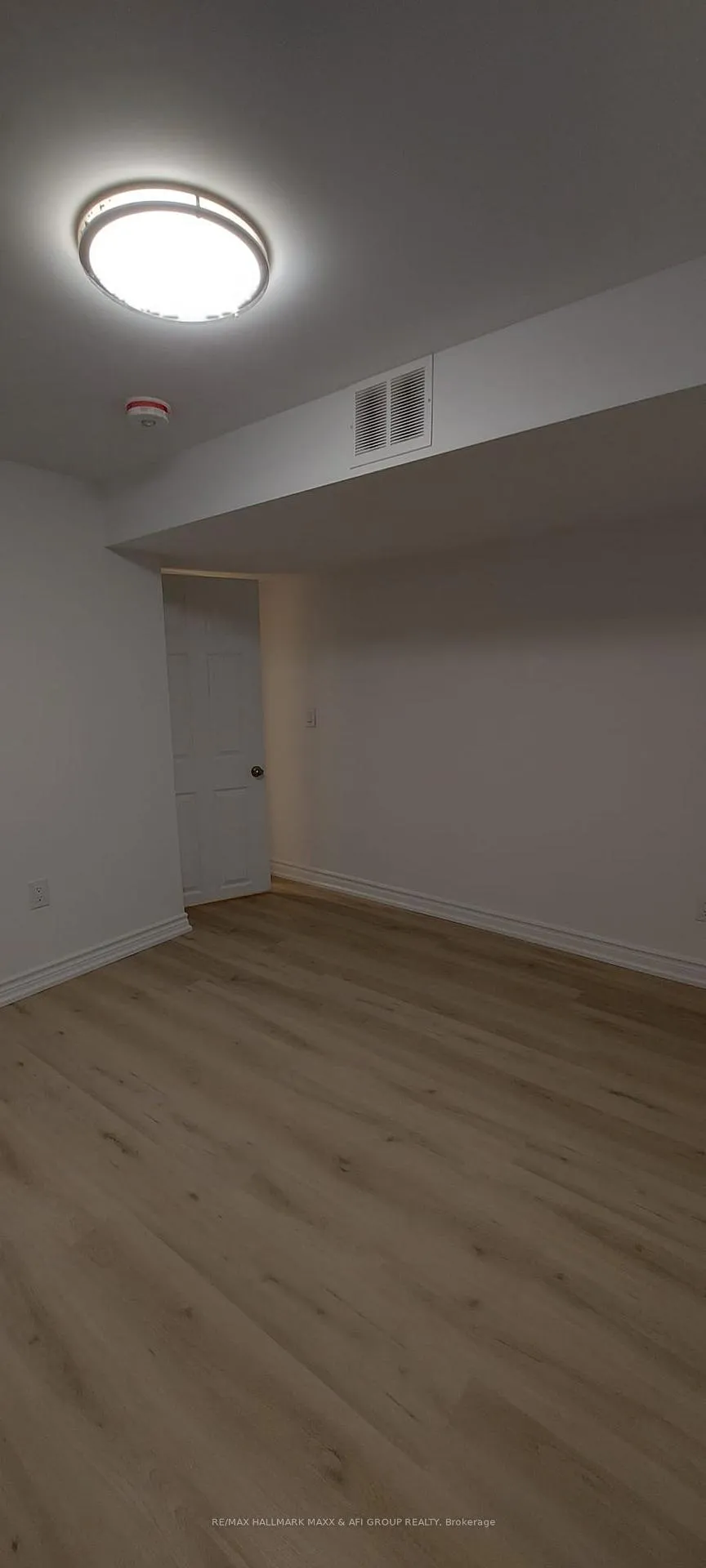 Photo 15 of Unit Lower, 568 Brownridge Drive, Vaughan, Brownridge — HOMEH