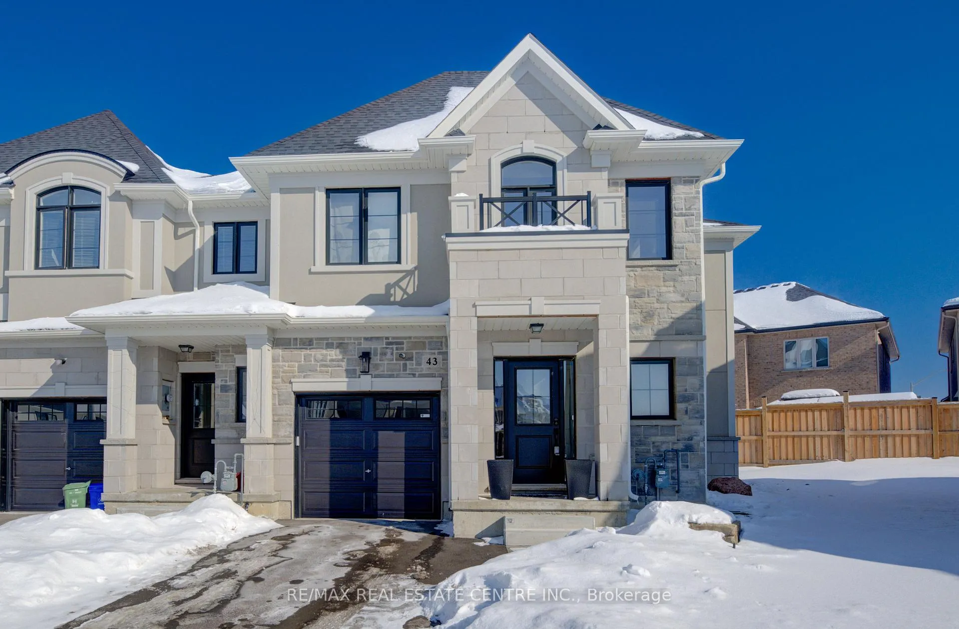 Photo 2 of 43 Genoa Drive, Hamilton, Ryckmans — HOMEH
