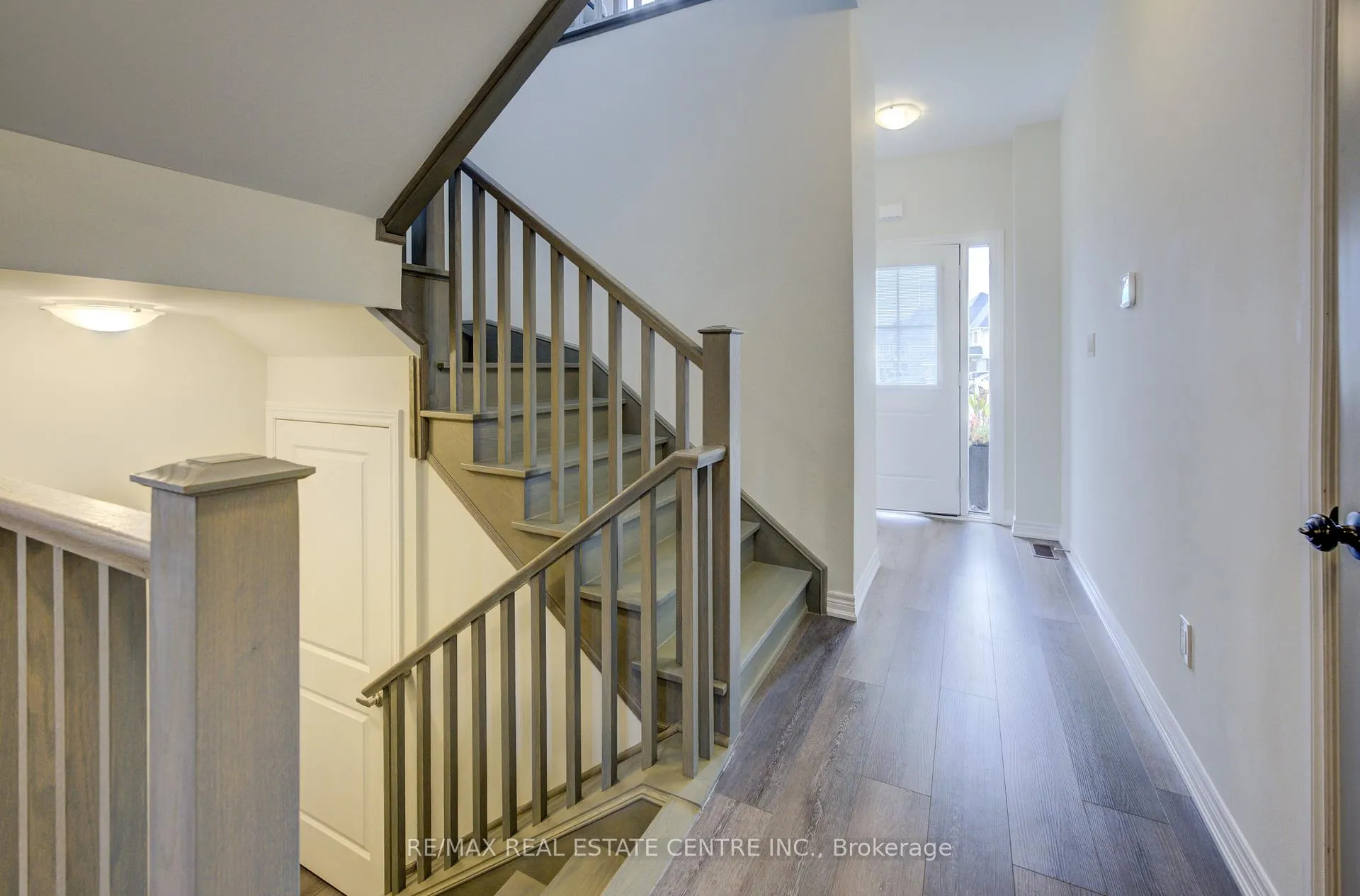 Photo 15 of 43 Genoa Drive, Hamilton, Ryckmans — HOMEH