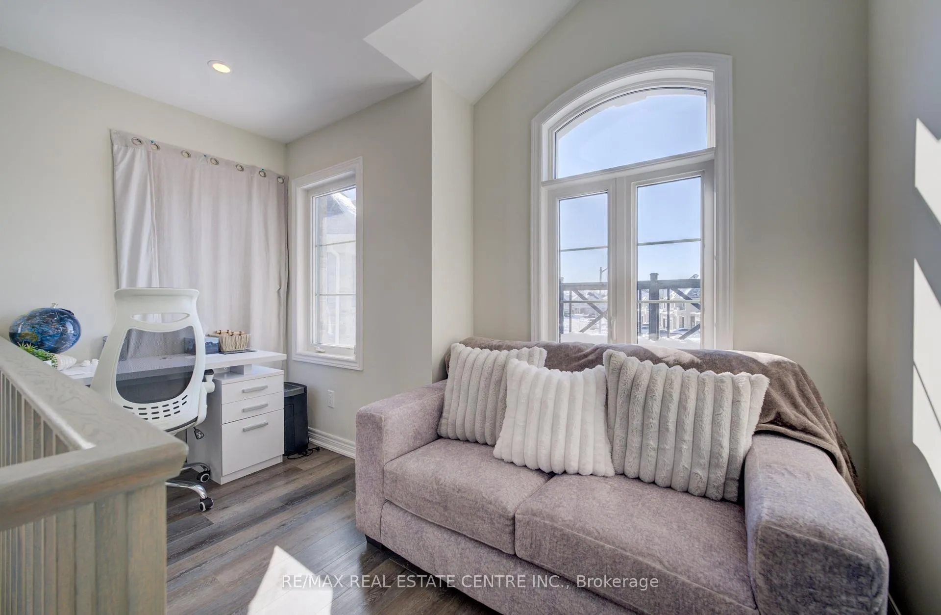 Photo 21 of 43 Genoa Drive, Hamilton, Ryckmans — HOMEH