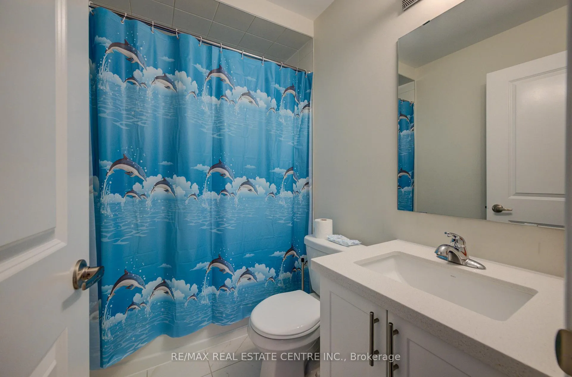 Photo 24 of 43 Genoa Drive, Hamilton, Ryckmans — HOMEH