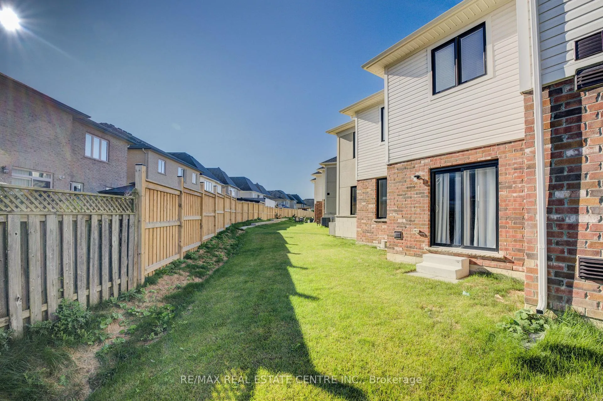 Photo 33 of 43 Genoa Drive, Hamilton, Ryckmans — HOMEH