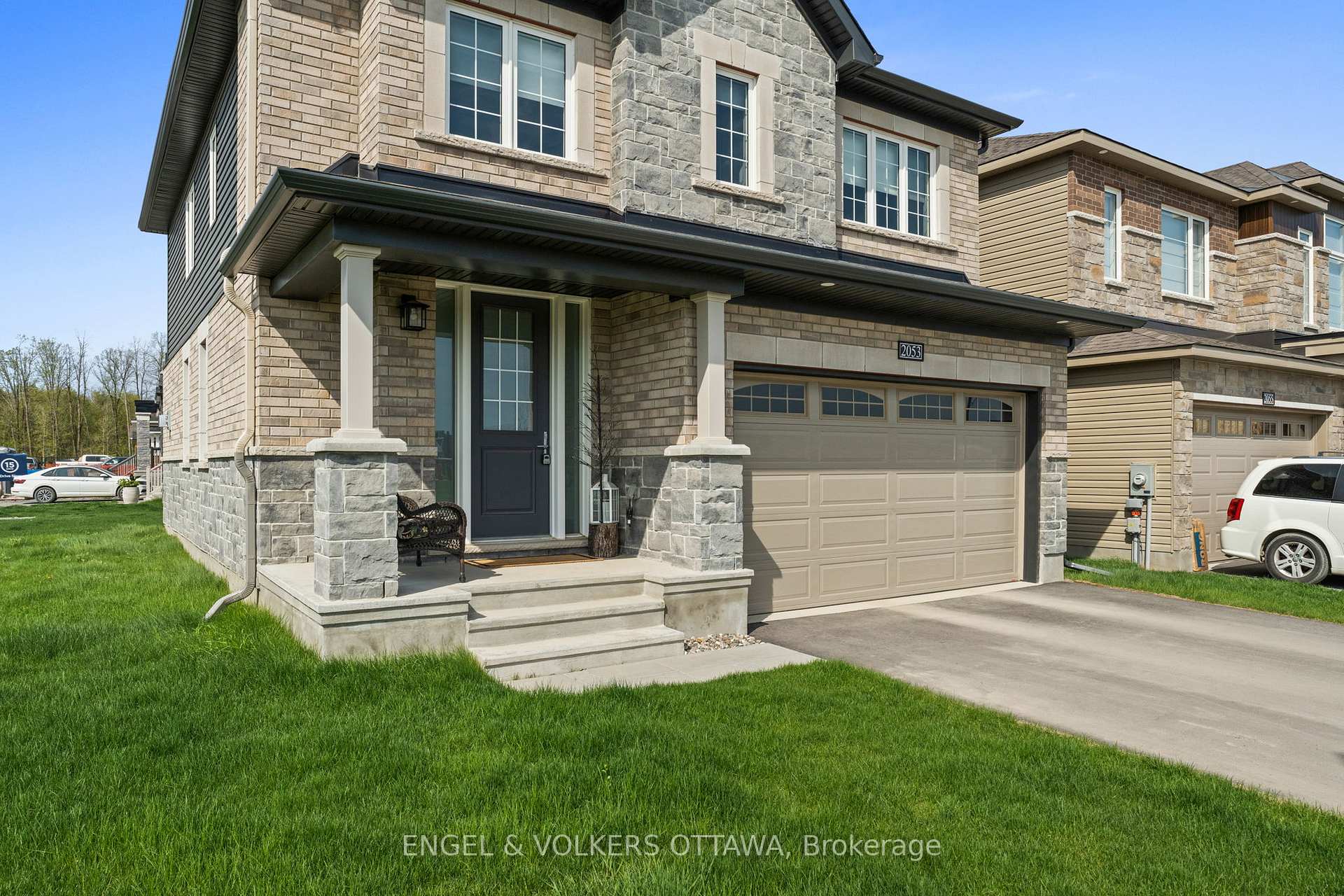Photo 3 of 2053 Wanderer Avenue, Ottawa, Mahogany Community — HOMEH