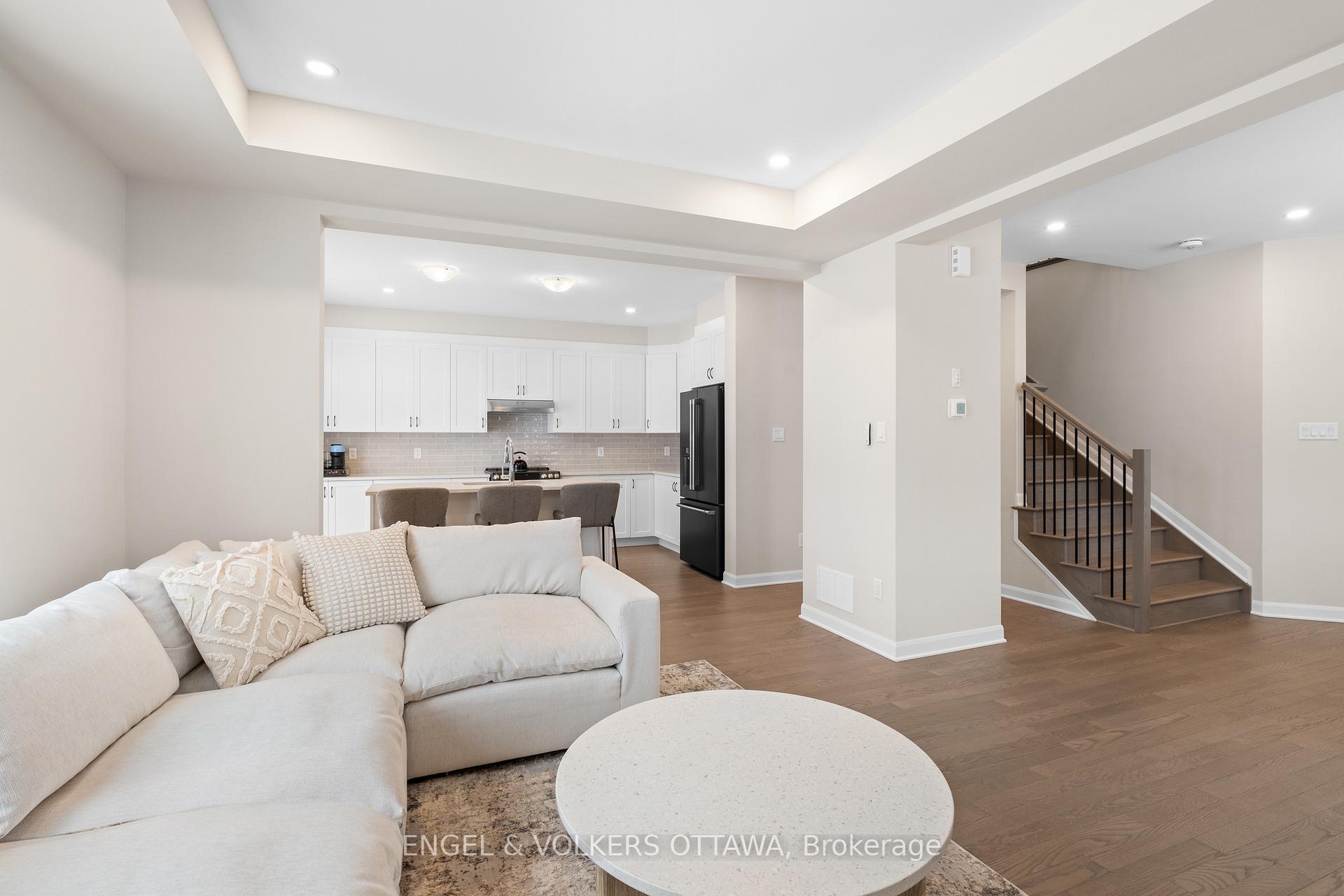 Photo 9 of 2053 Wanderer Avenue, Ottawa, Mahogany Community — HOMEH