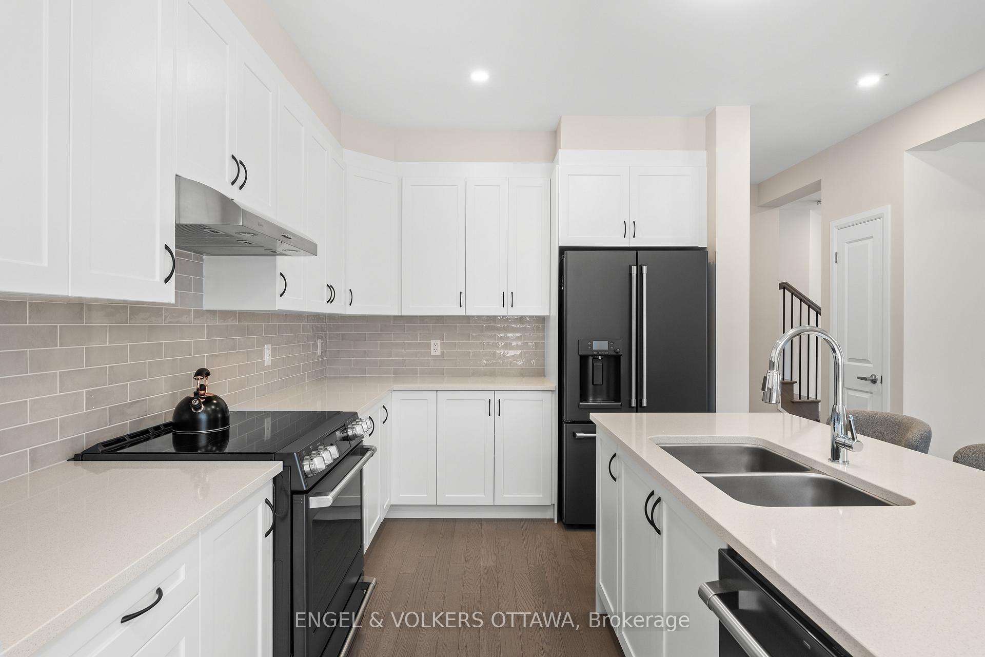 Photo 13 of 2053 Wanderer Avenue, Ottawa, Mahogany Community — HOMEH