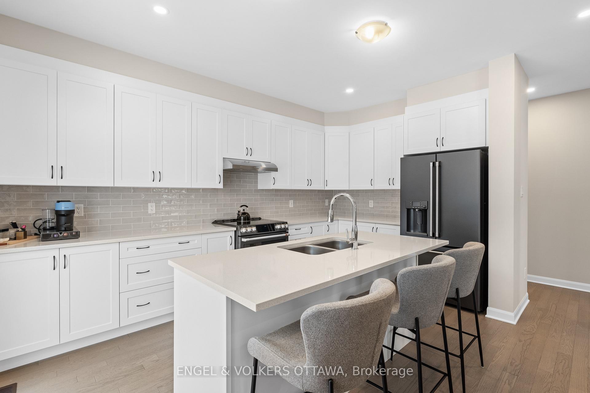 Photo 15 of 2053 Wanderer Avenue, Ottawa, Mahogany Community — HOMEH