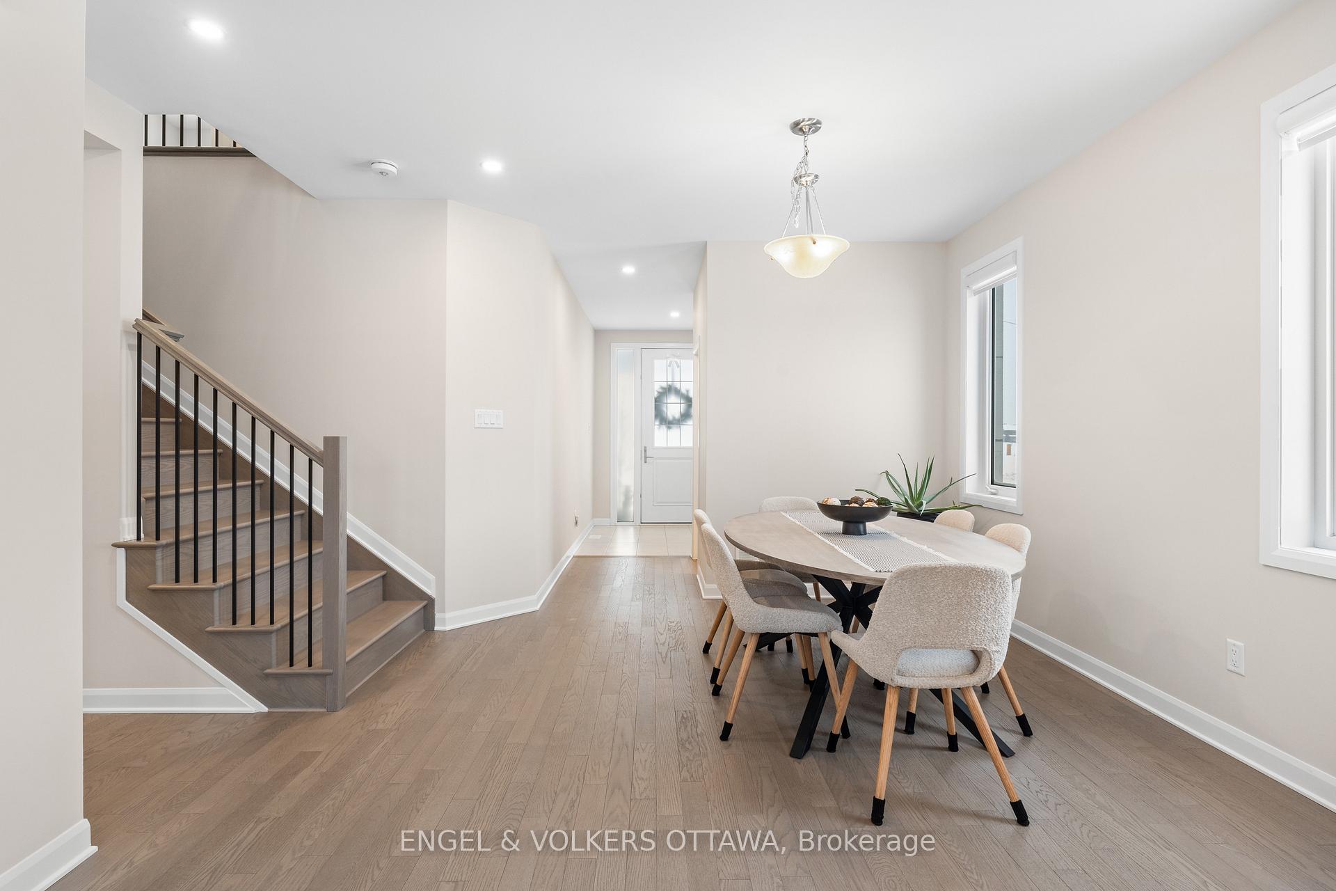 Photo 16 of 2053 Wanderer Avenue, Ottawa, Mahogany Community — HOMEH