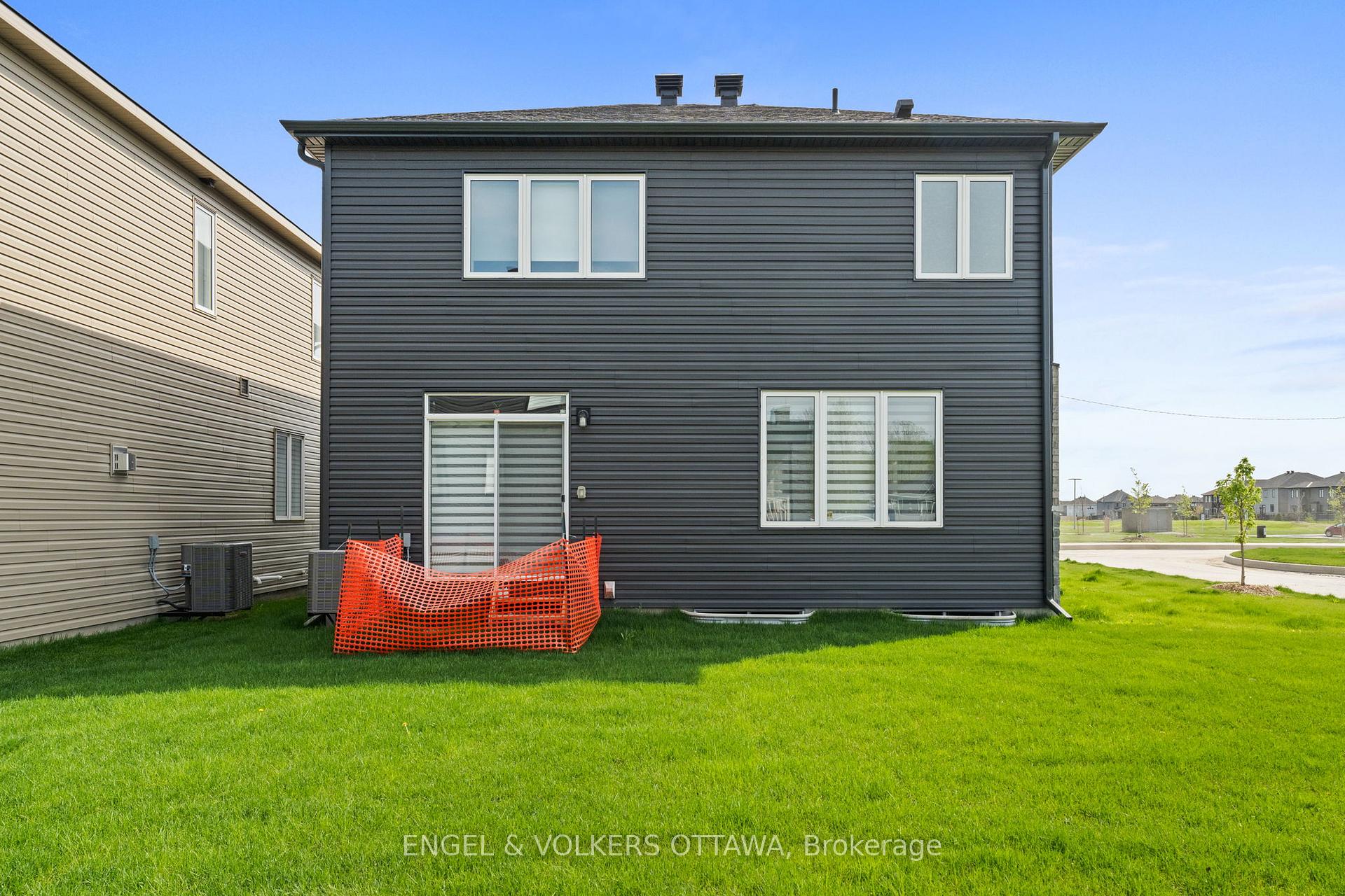 Photo 35 of 2053 Wanderer Avenue, Ottawa, Mahogany Community — HOMEH