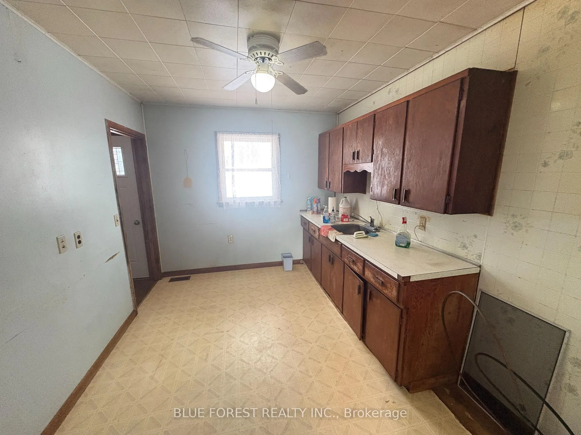Photo 5 of 21 Mill Lane, Strathroy-Caradoc, NE — HOMEH