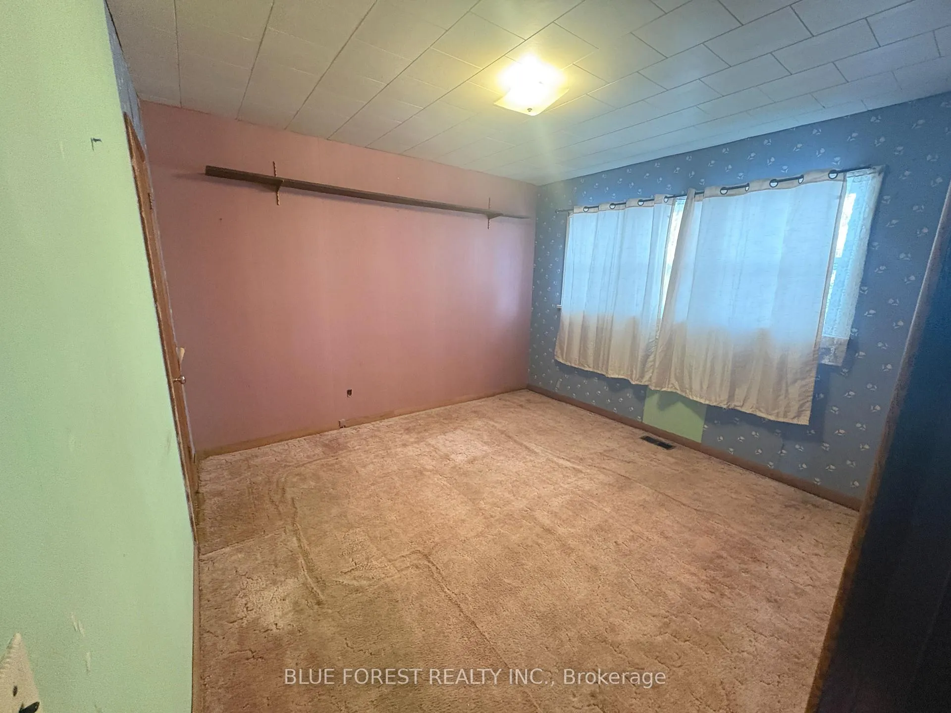 Photo 8 of 21 Mill Lane, Strathroy-Caradoc, NE — HOMEH