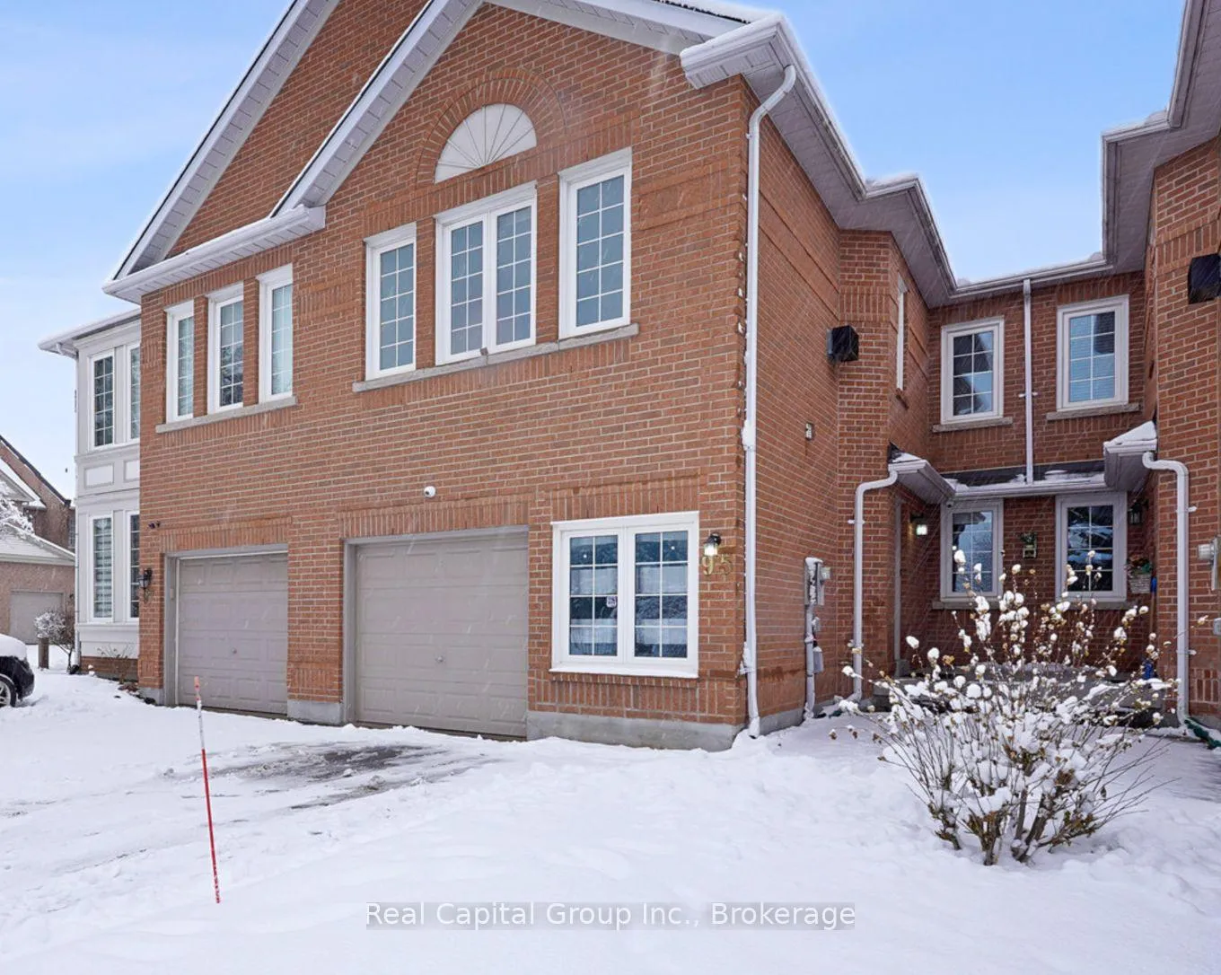 Photo 2 of 95 Alameda Circle E, Vaughan, Beverley Glen — HOMEH