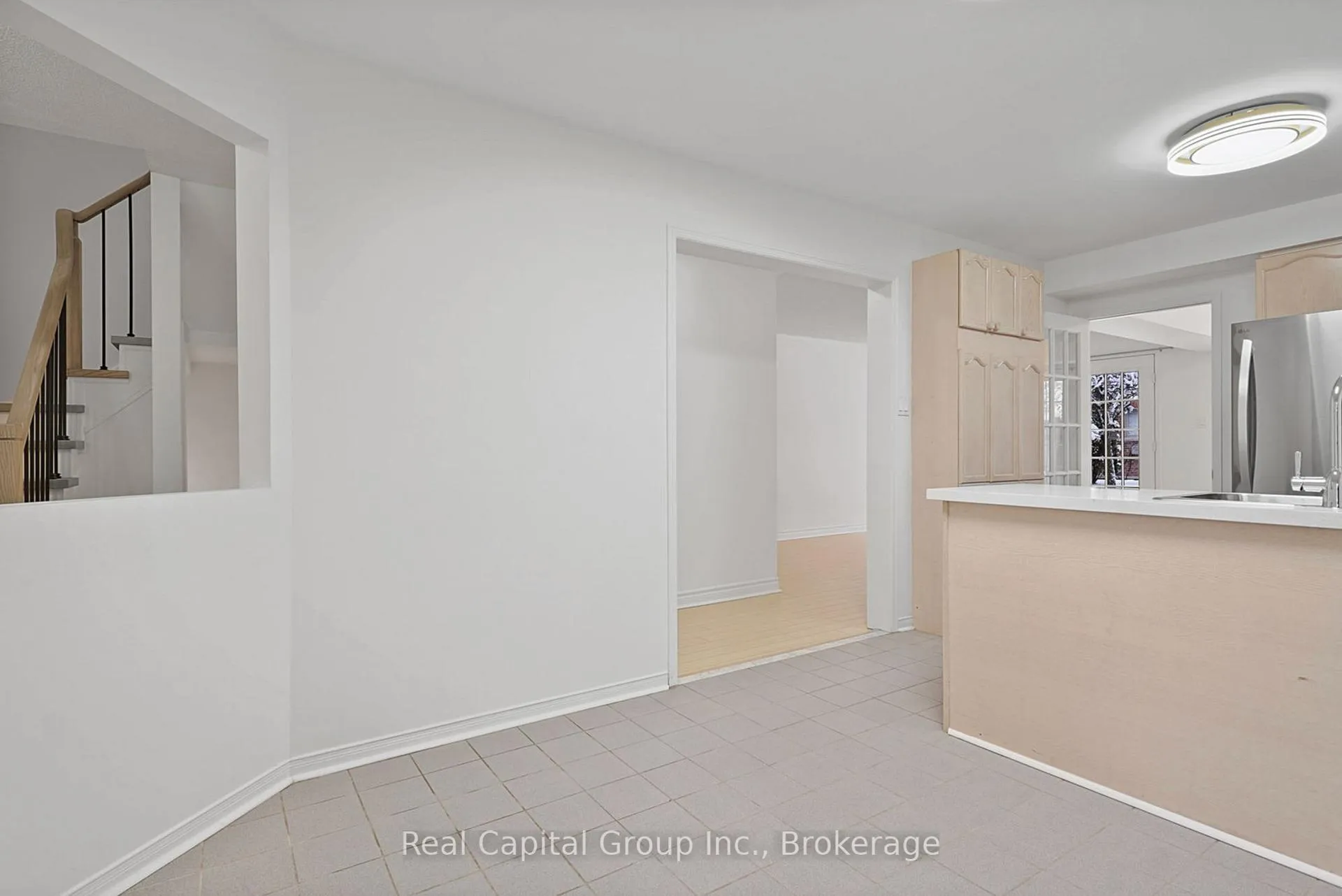 Photo 7 of 95 Alameda Circle E, Vaughan, Beverley Glen — HOMEH