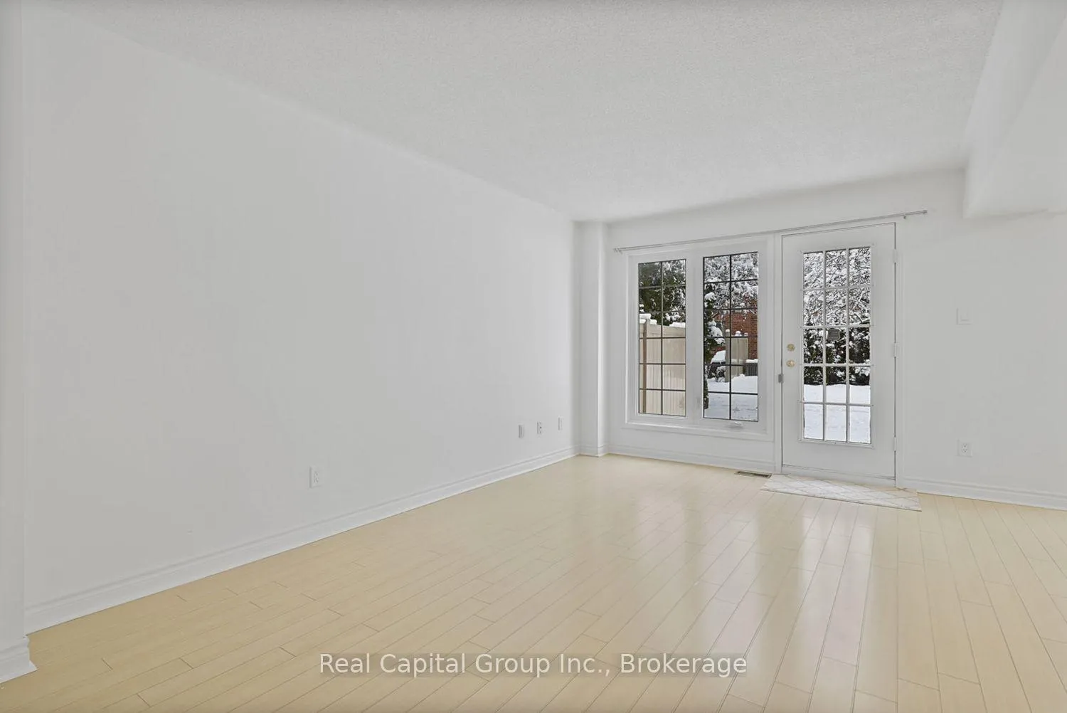 Photo 12 of 95 Alameda Circle E, Vaughan, Beverley Glen — HOMEH