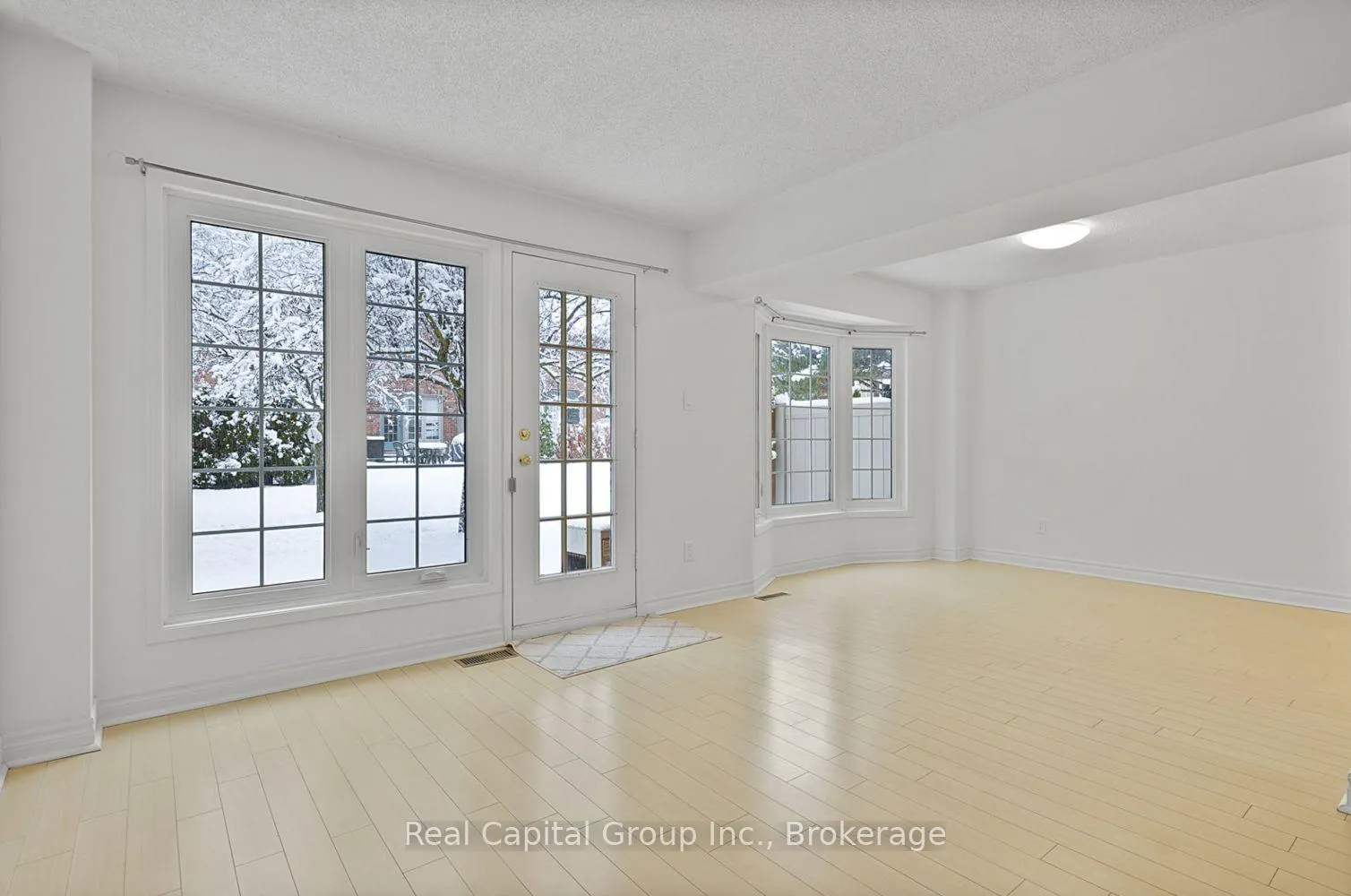 Photo 13 of 95 Alameda Circle E, Vaughan, Beverley Glen — HOMEH