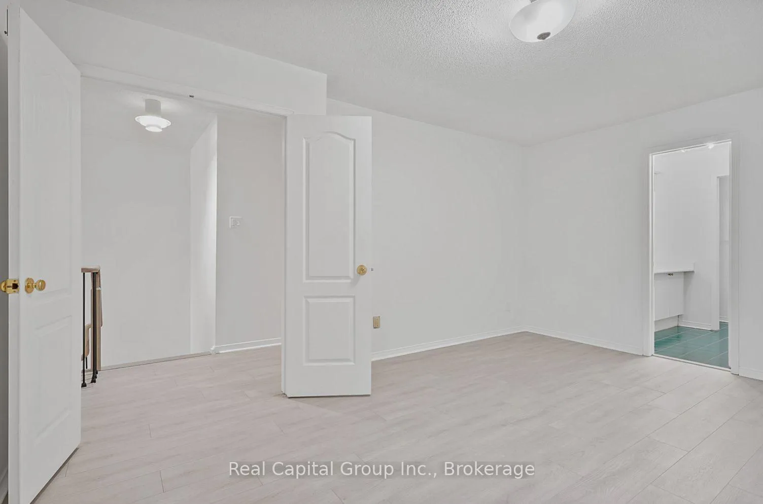 Photo 21 of 95 Alameda Circle E, Vaughan, Beverley Glen — HOMEH