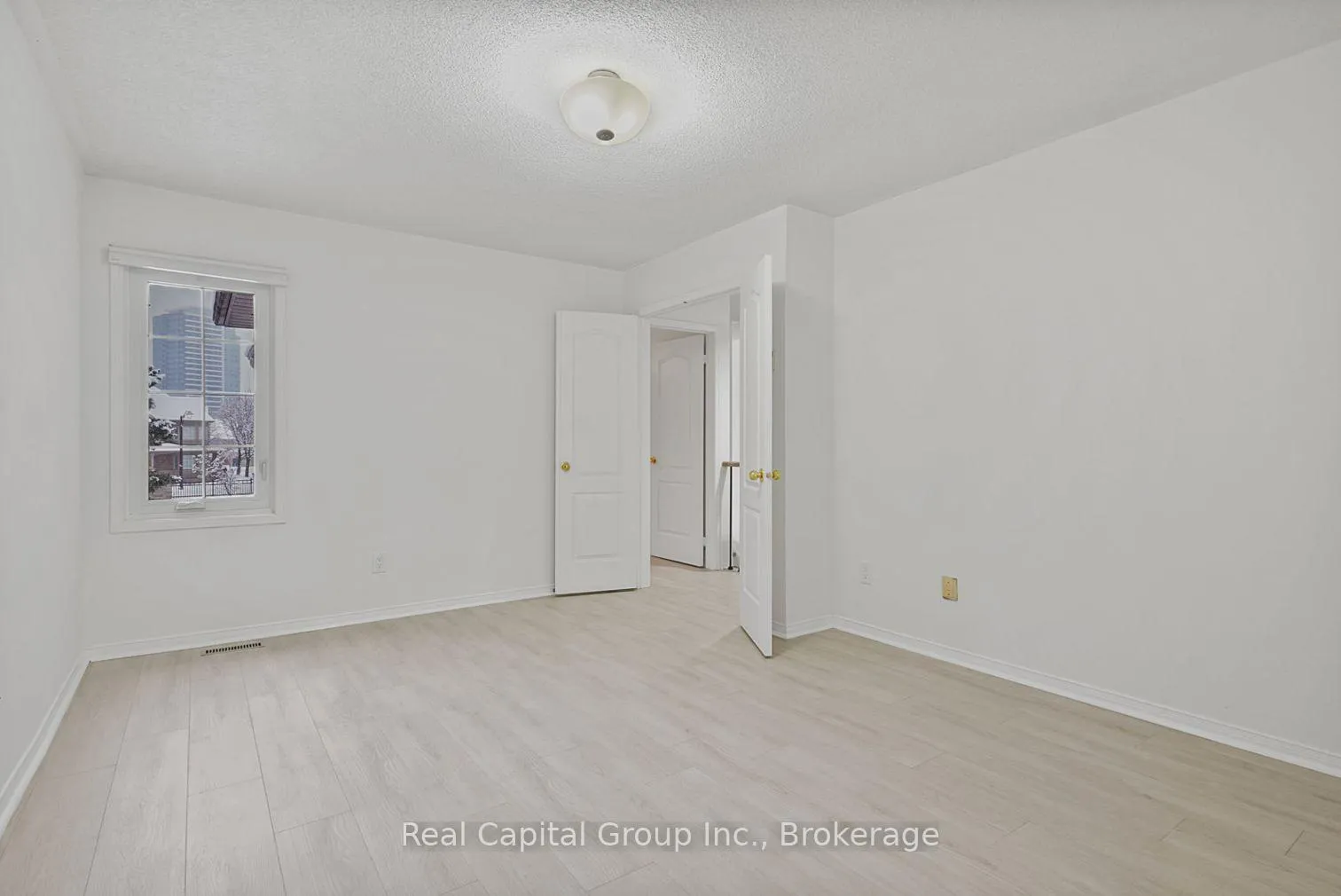 Photo 22 of 95 Alameda Circle E, Vaughan, Beverley Glen — HOMEH