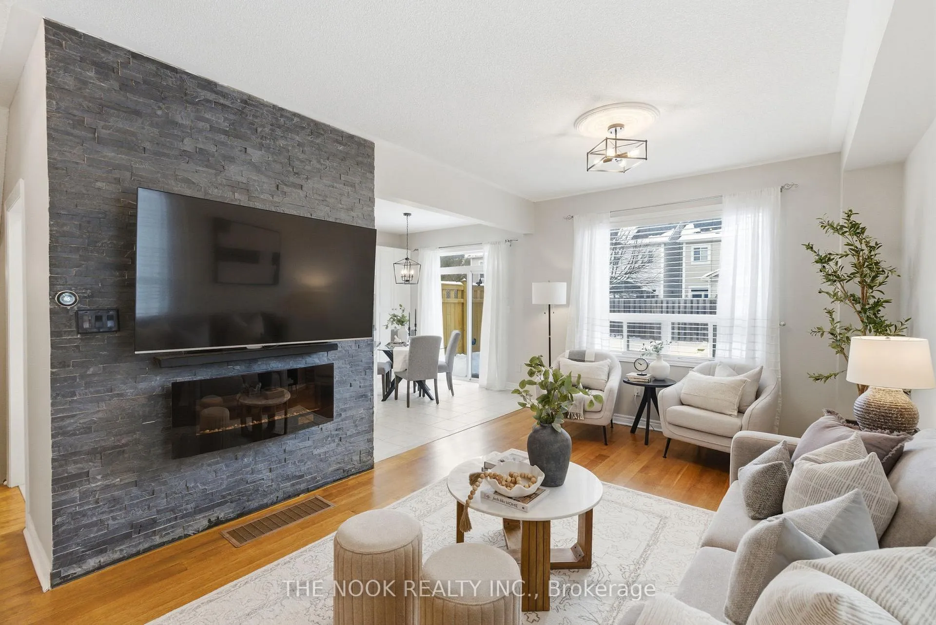 Photo 6 of 8 Northgrove Crescent, Whitby, Brooklin — HOMEH