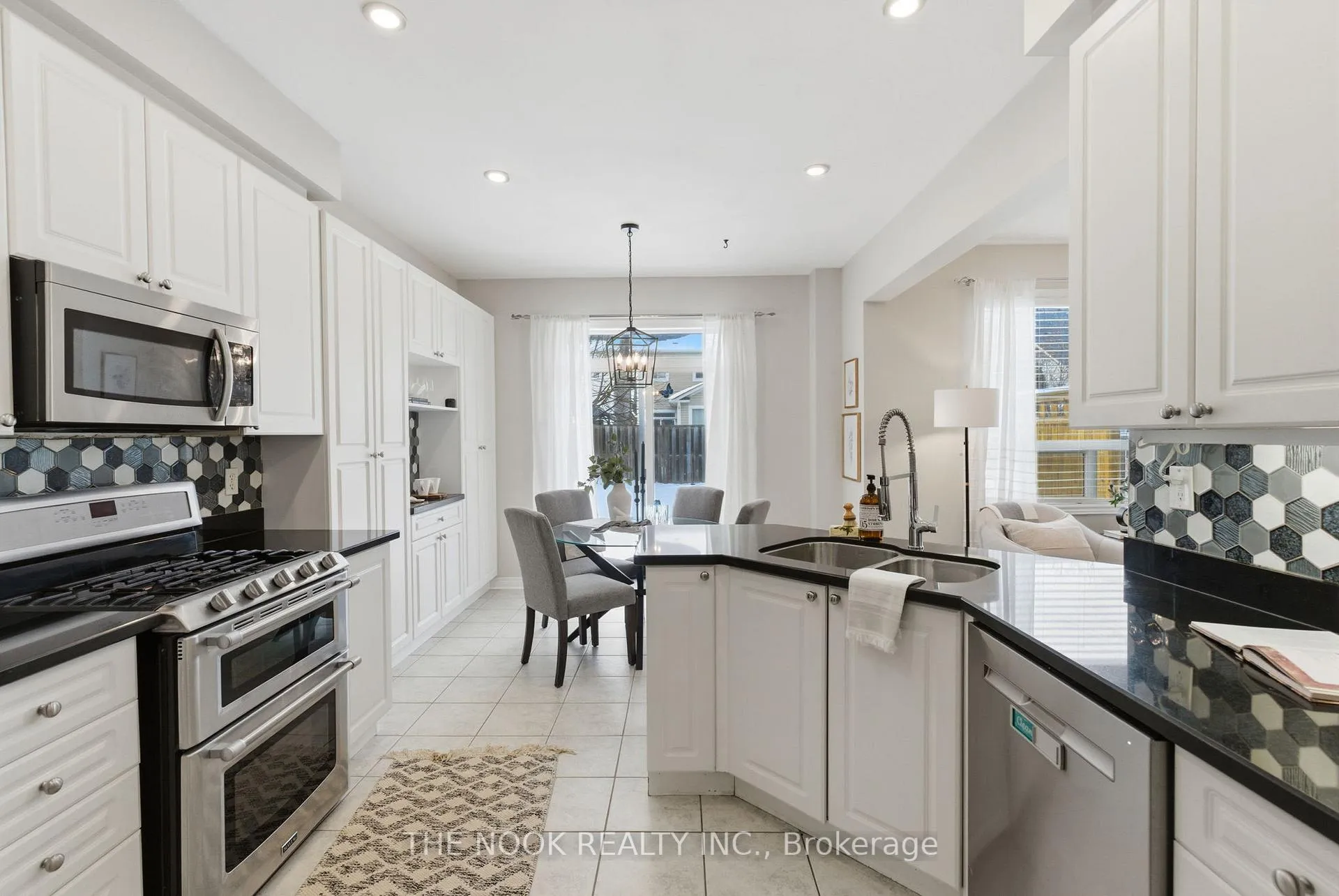 Photo 17 of 8 Northgrove Crescent, Whitby, Brooklin — HOMEH