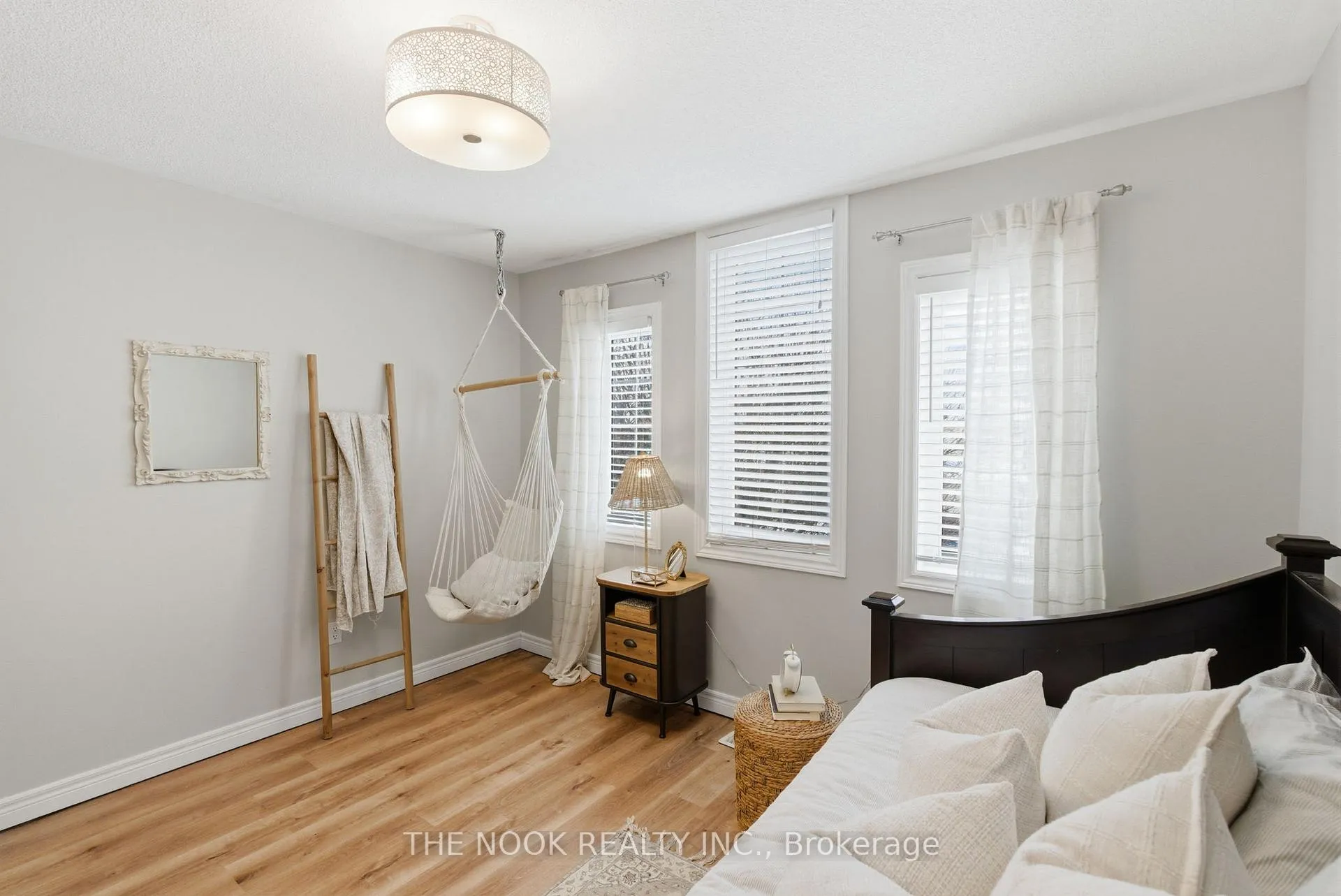 Photo 23 of 8 Northgrove Crescent, Whitby, Brooklin — HOMEH